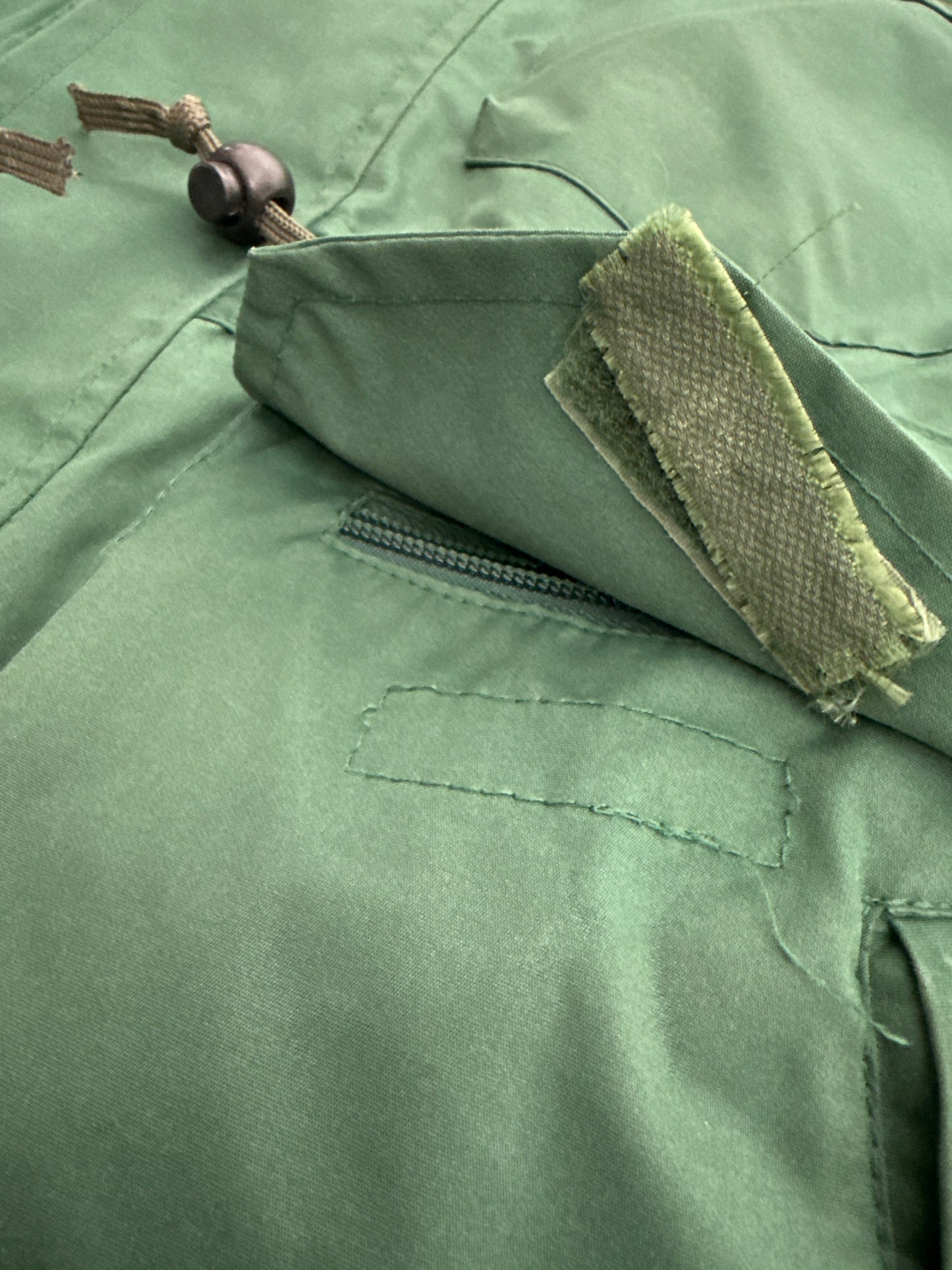 90s Berghaus Blizzard Dacron White Heat Parka (Small)