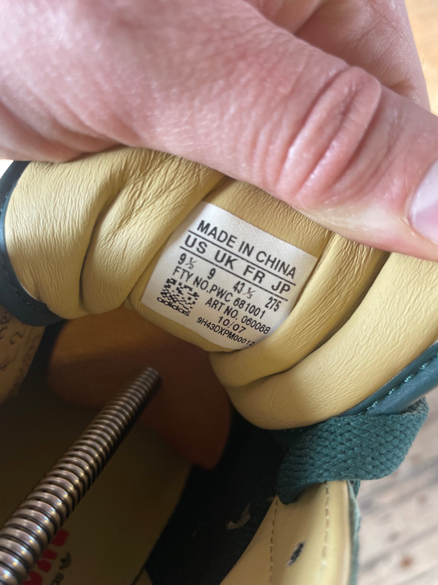 2007 Adidas Superstar Pro Model x Tuff Gong Bob Marley (UK9)