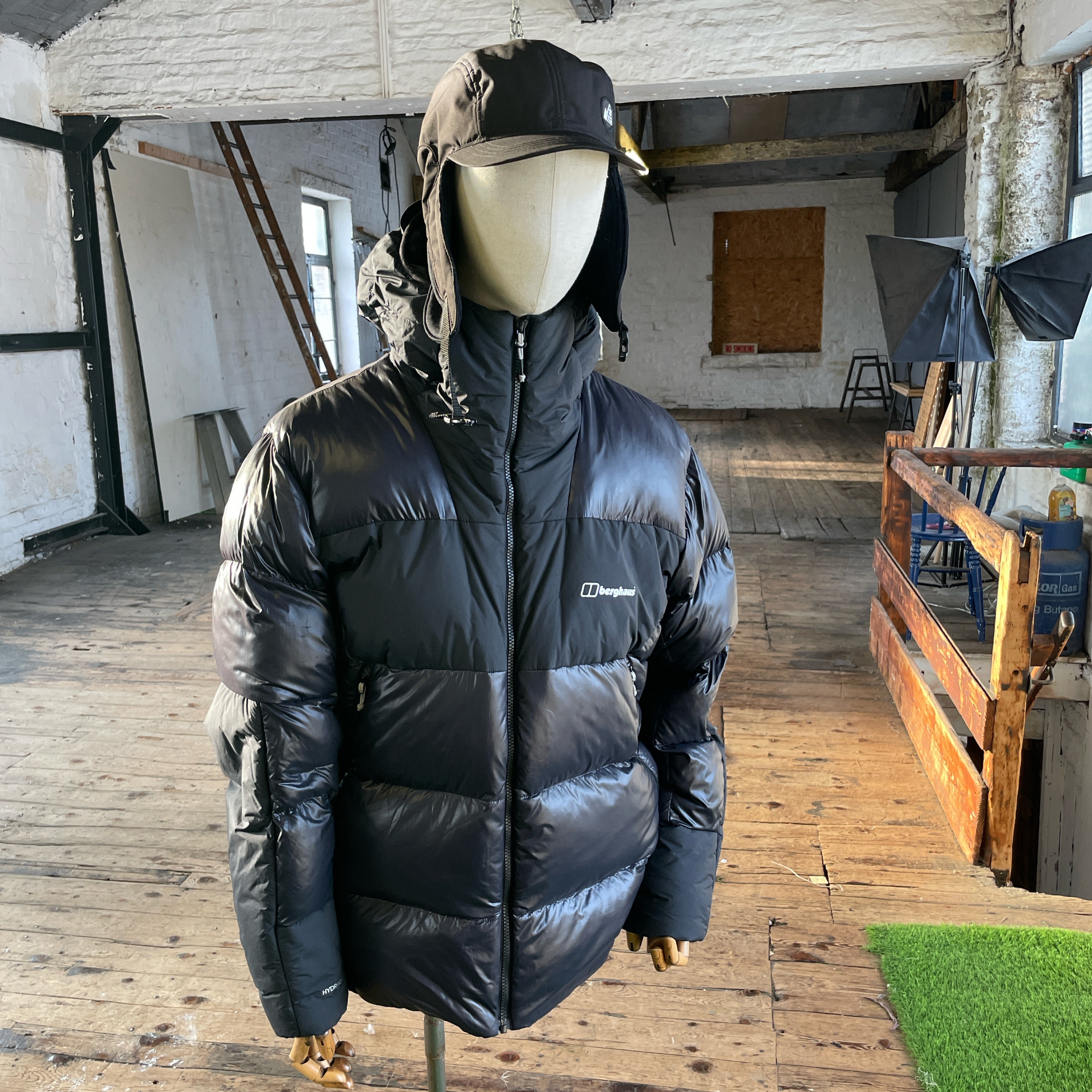 Contemporary Berghaus Urb Arkos Hydrodown 700 puffer coat (L 