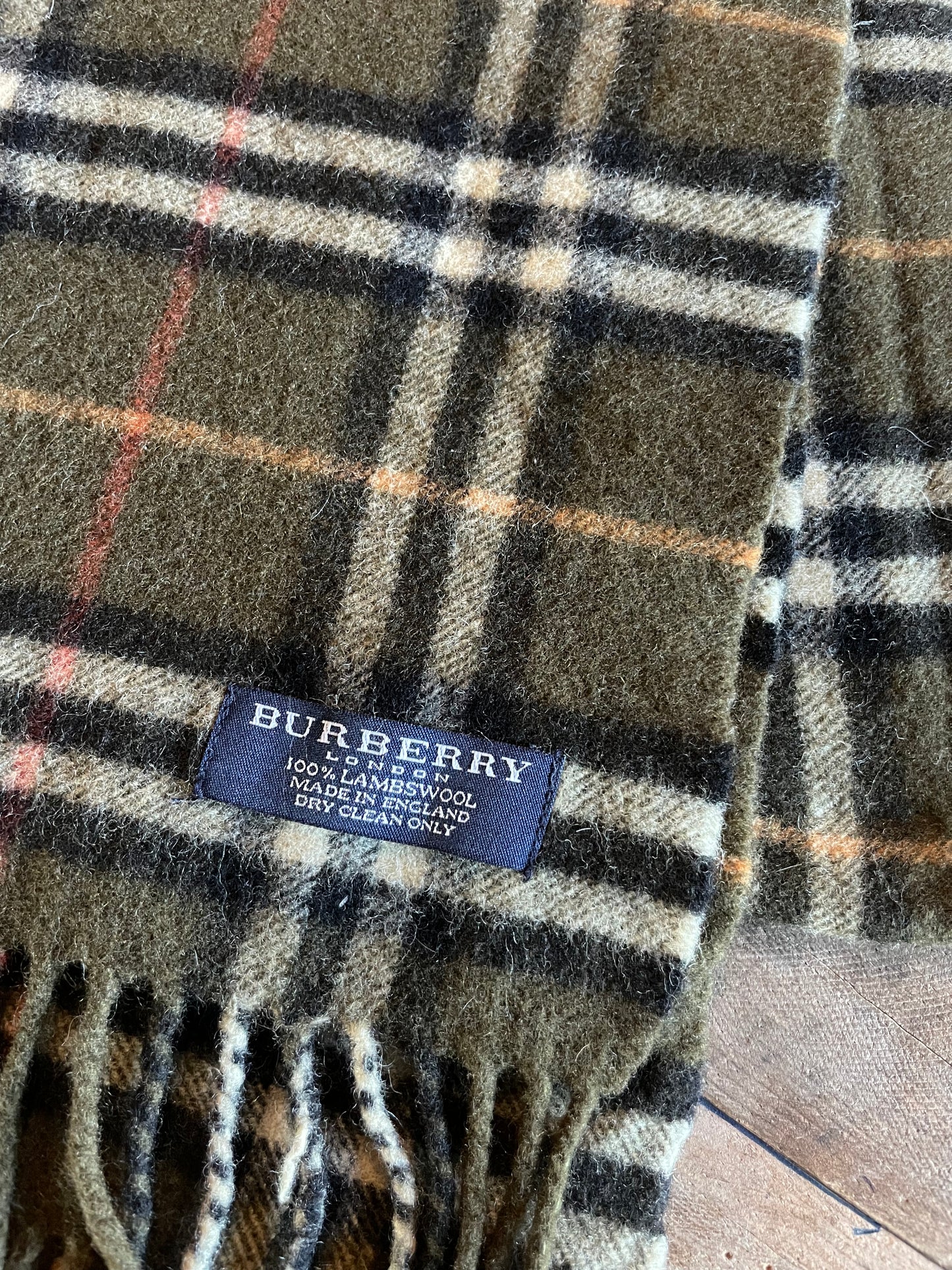 00s Burberry London Lambswool nova check scarf