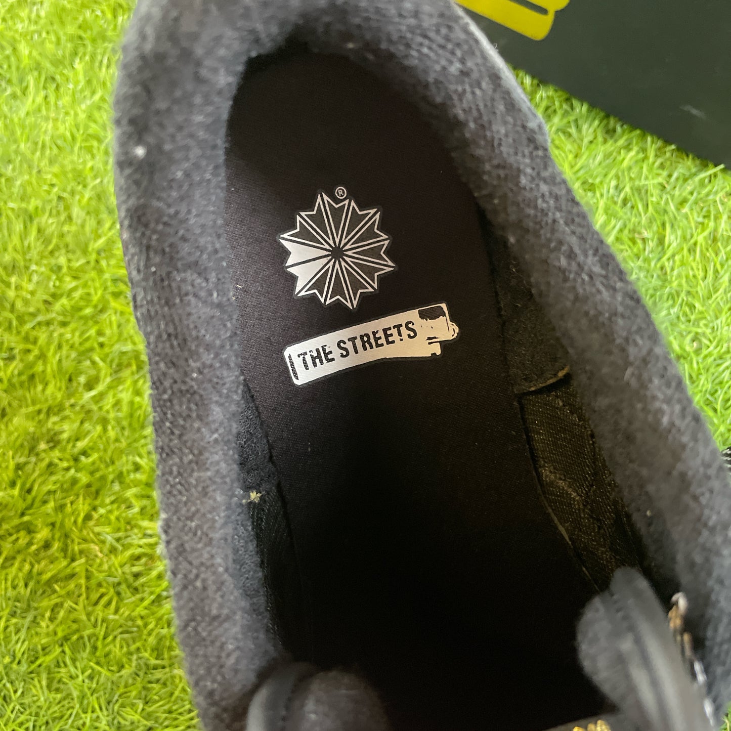 Reebok Classic x The Streets x End (UK 8.5)