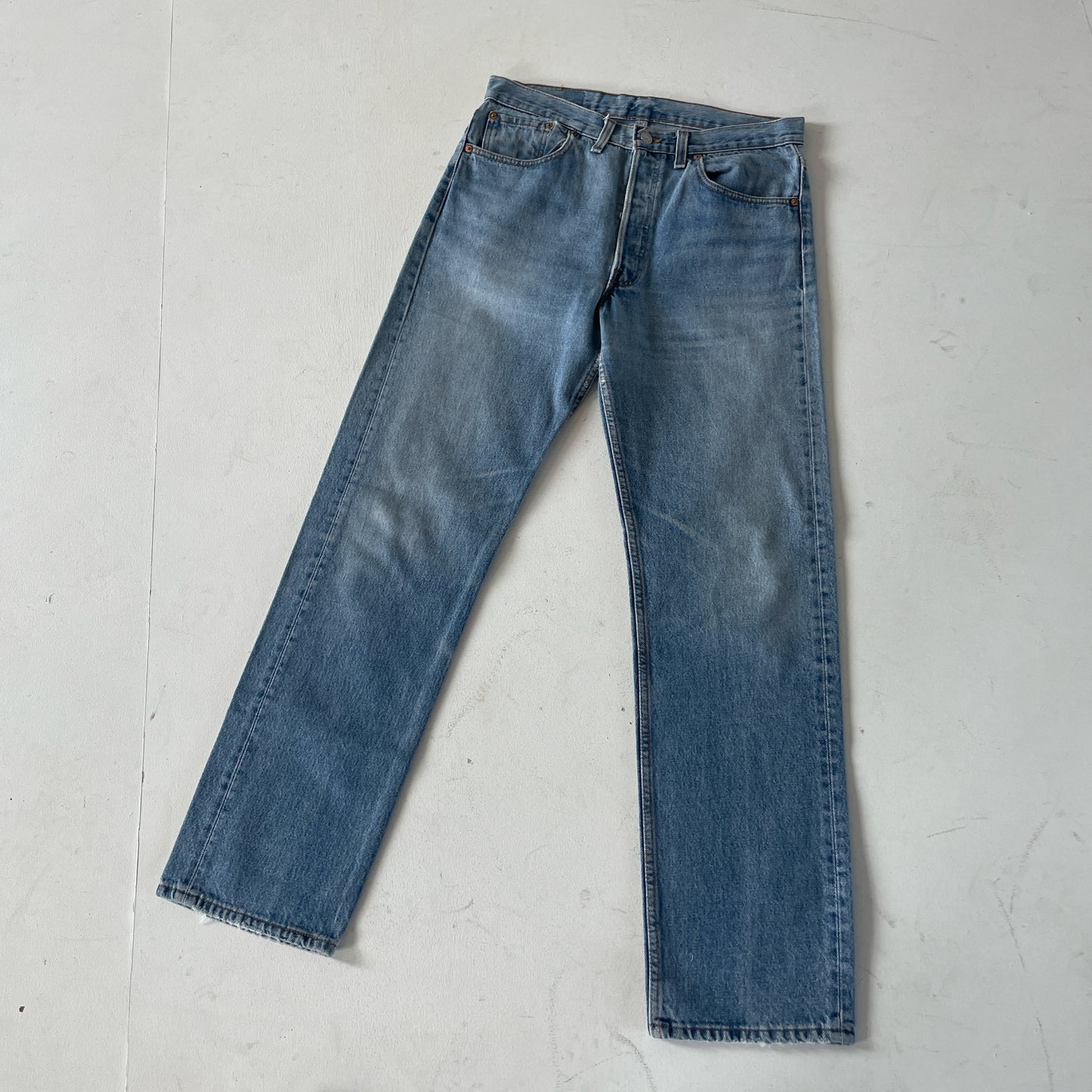 Vintage 1991 Levi’s 501 stonewashed blue jeans 33 x 32