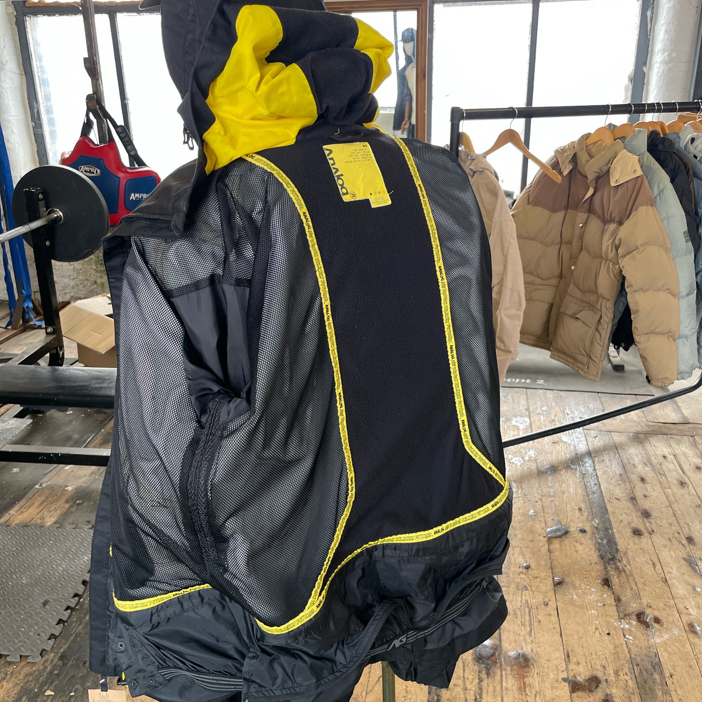 2009 Burton Analog Perimeter Snowboard Jacket (M)