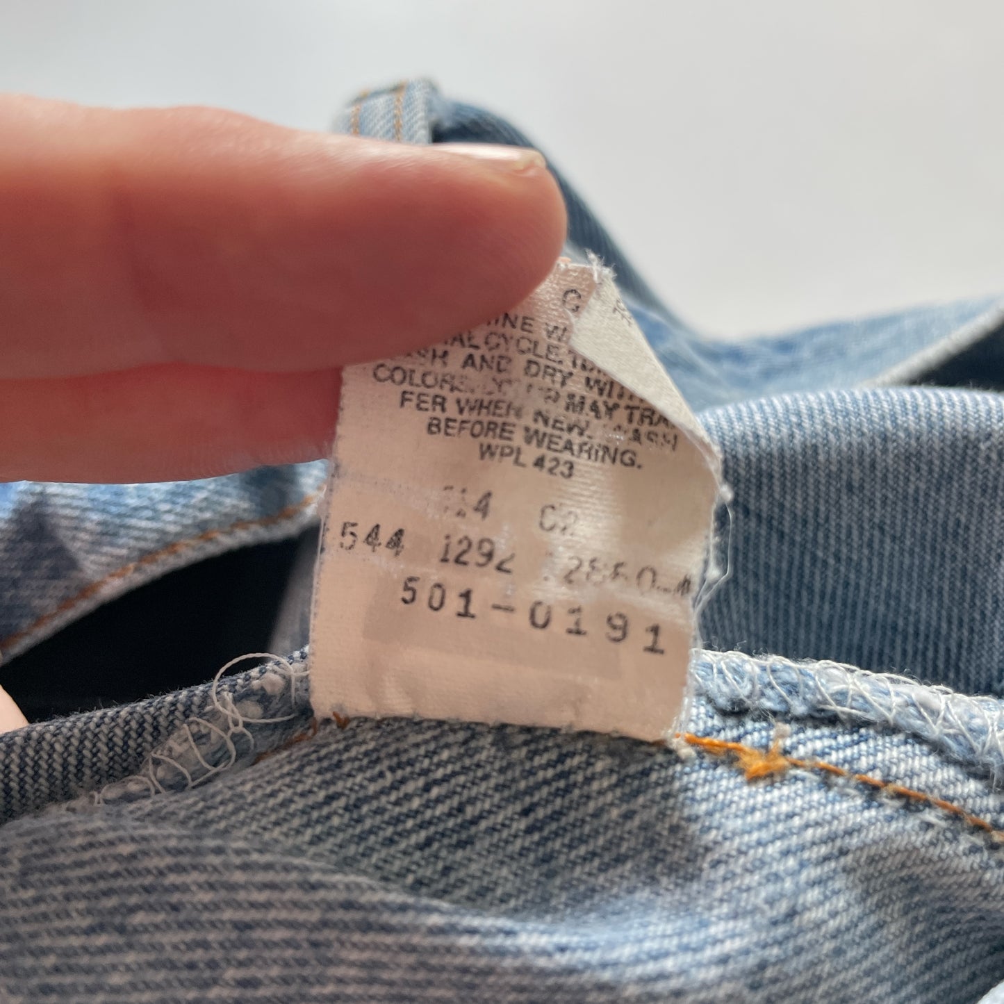 Vintage 1991 Levi’s 501 stonewashed blue jeans 33 x 32