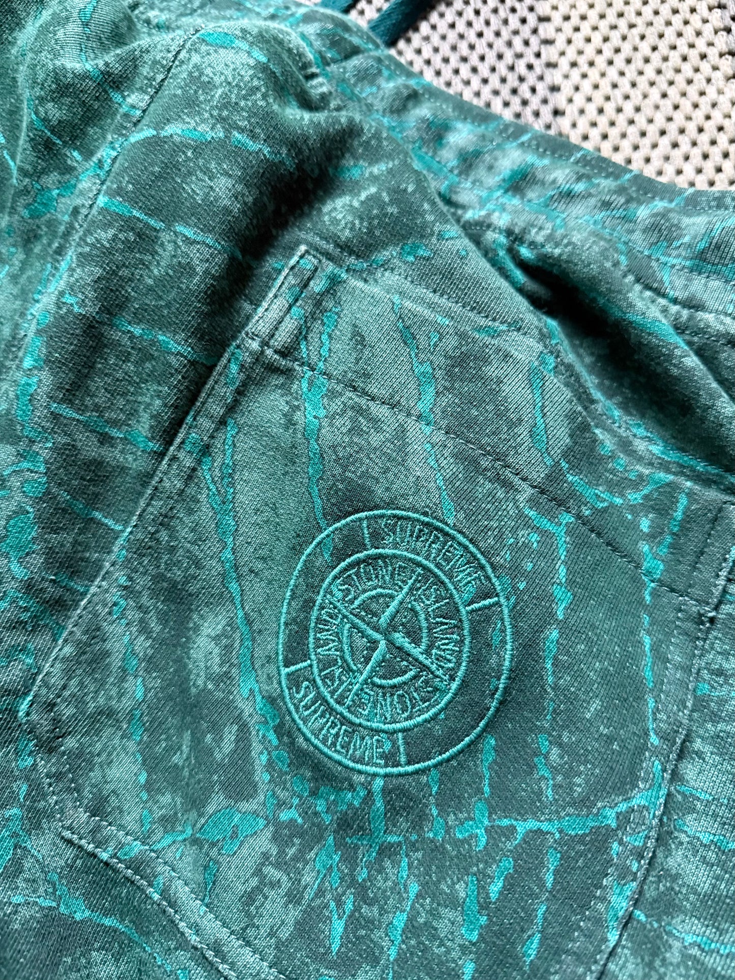 AW23 Stone Island x Supreme Spiderweb sweatpants - Large