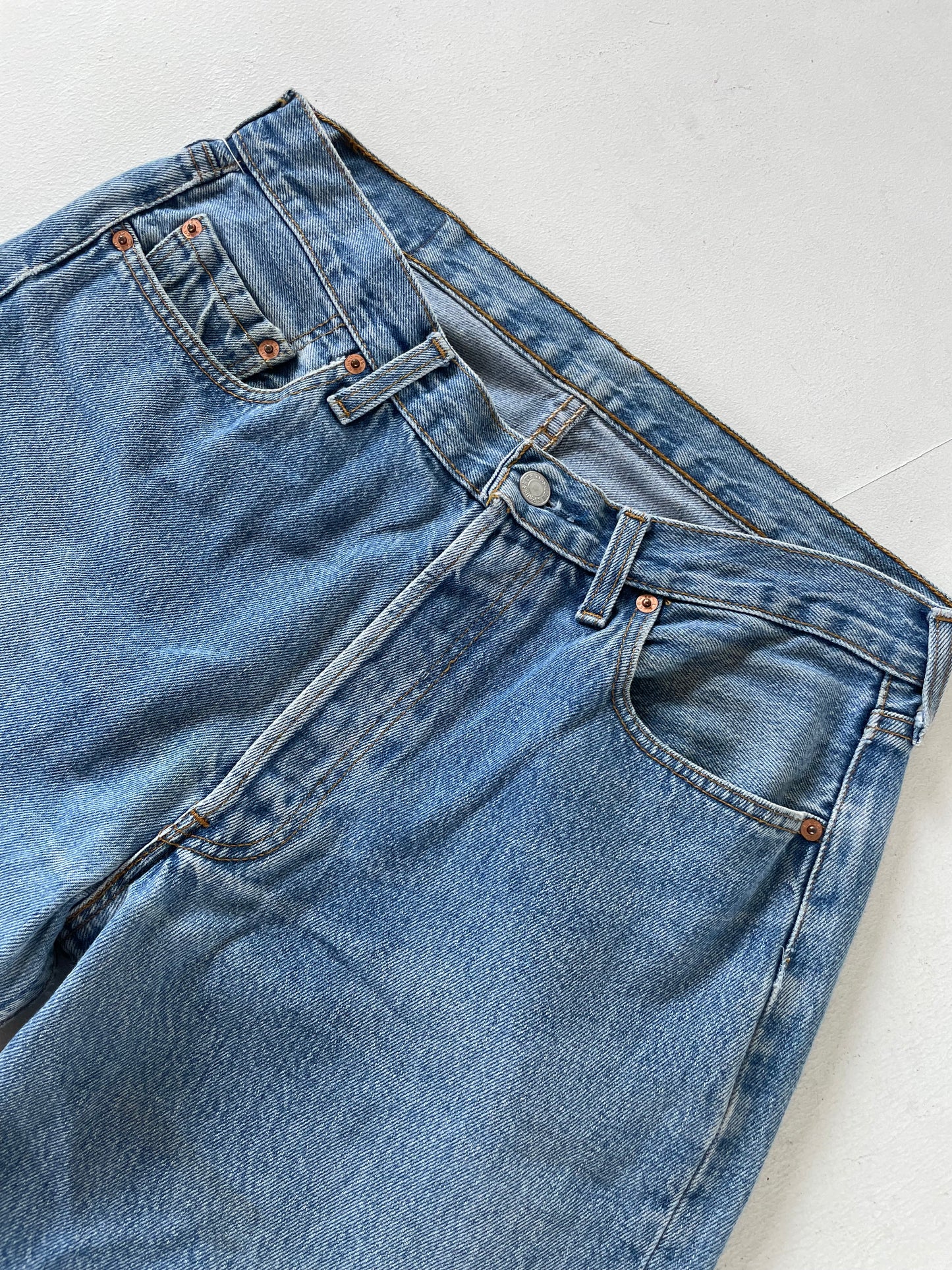 Vintage 1995 Levi’s 501 made in UK 34x34