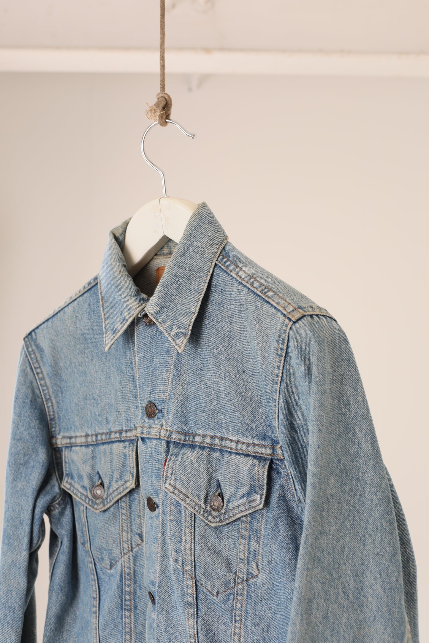 Early 80s Levi's type 3 denim trucker jacket - size 38"