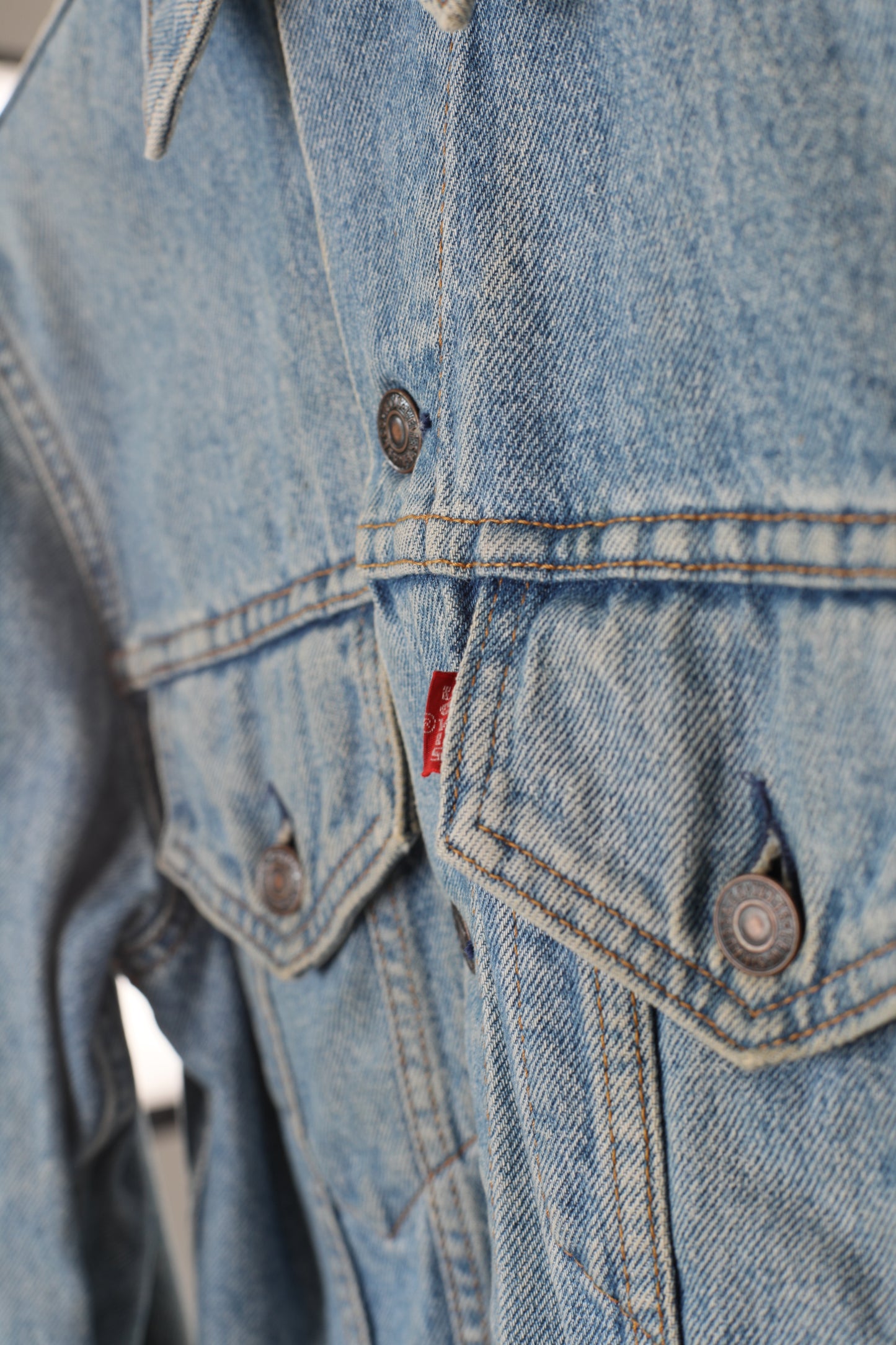 Early 80s Levi's type 3 denim trucker jacket - size 38"