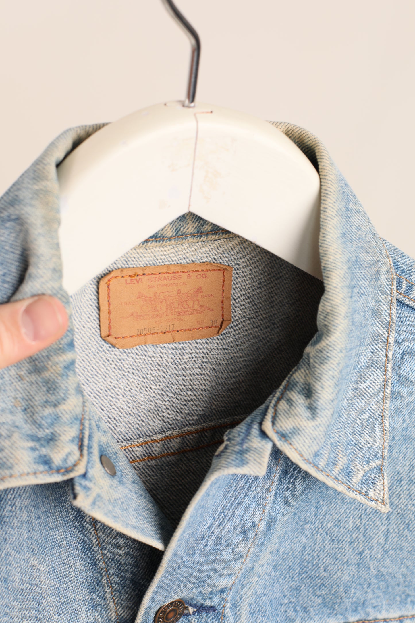 Early 80s Levi's type 3 denim trucker jacket - size 38"
