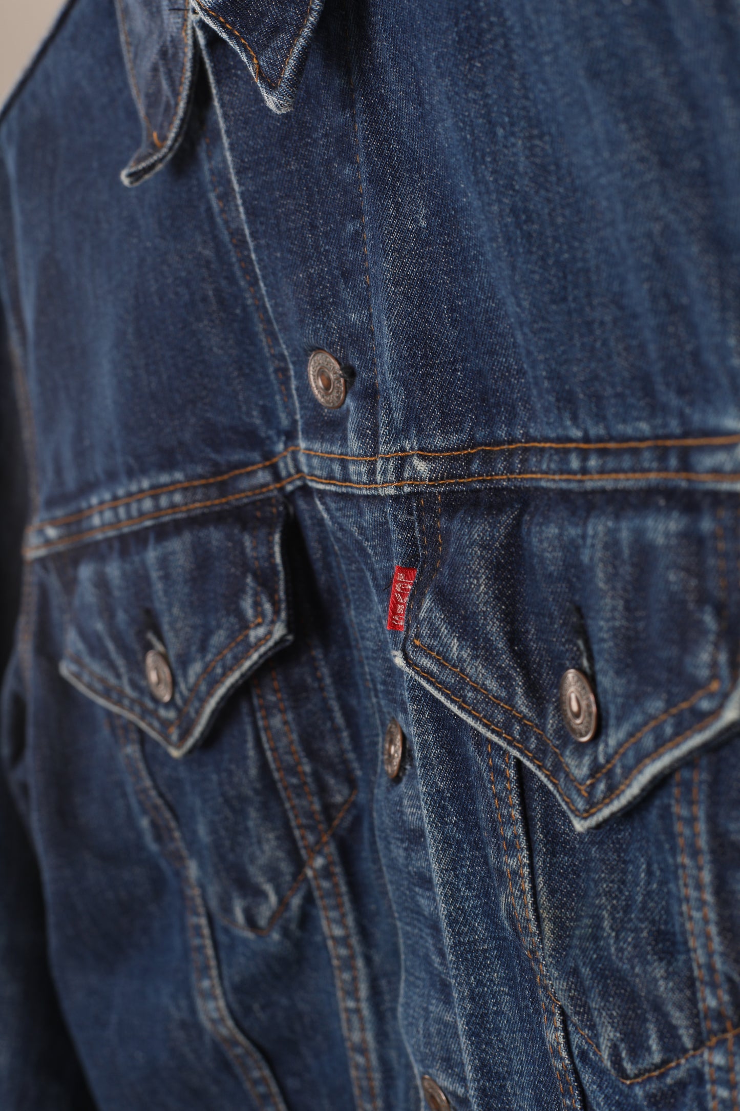 Early 80s Levi's type 3 denim trucker jacket - size 42"