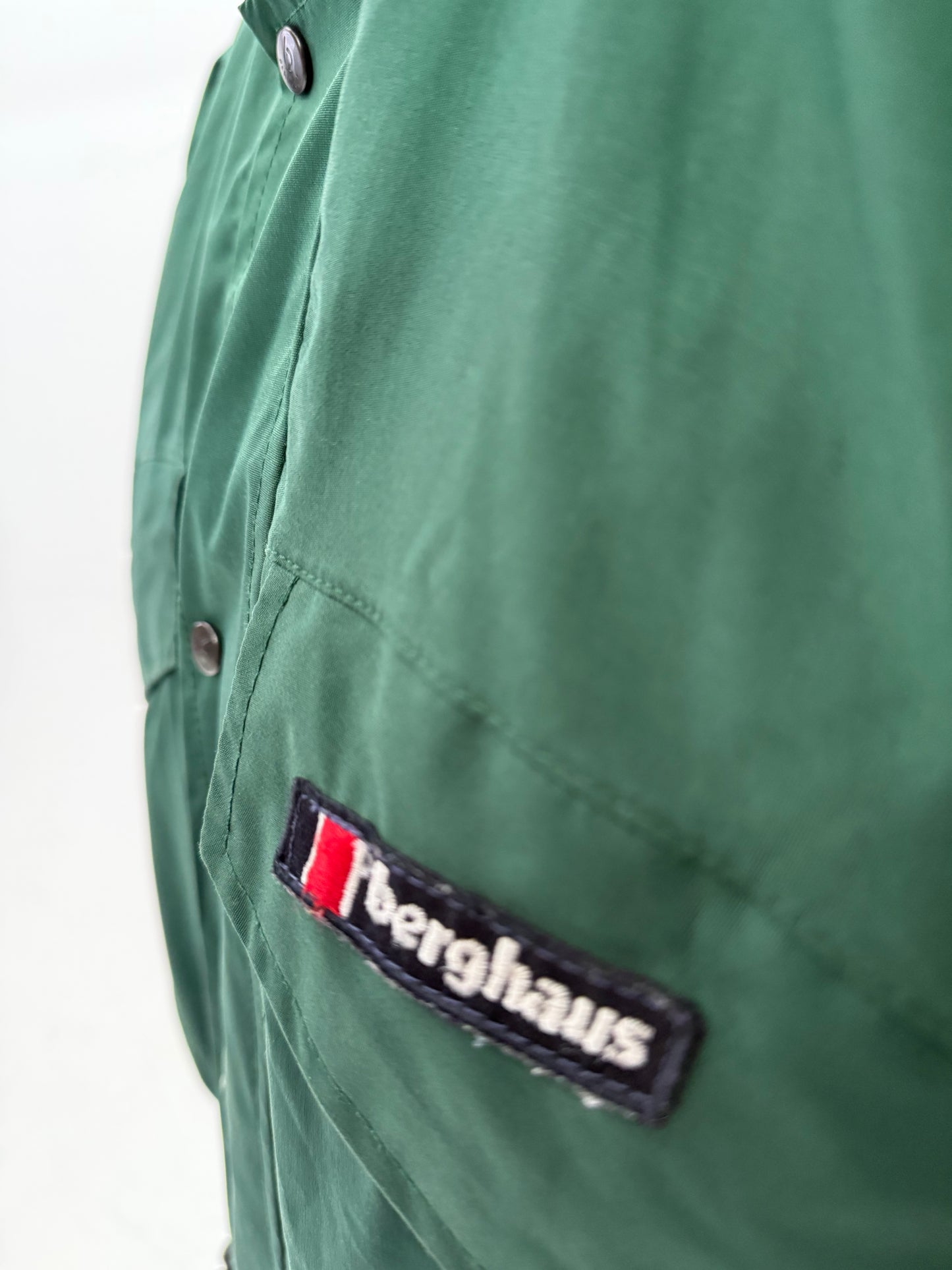 90s Berghaus Blizzard Dacron White Heat Parka (Small)