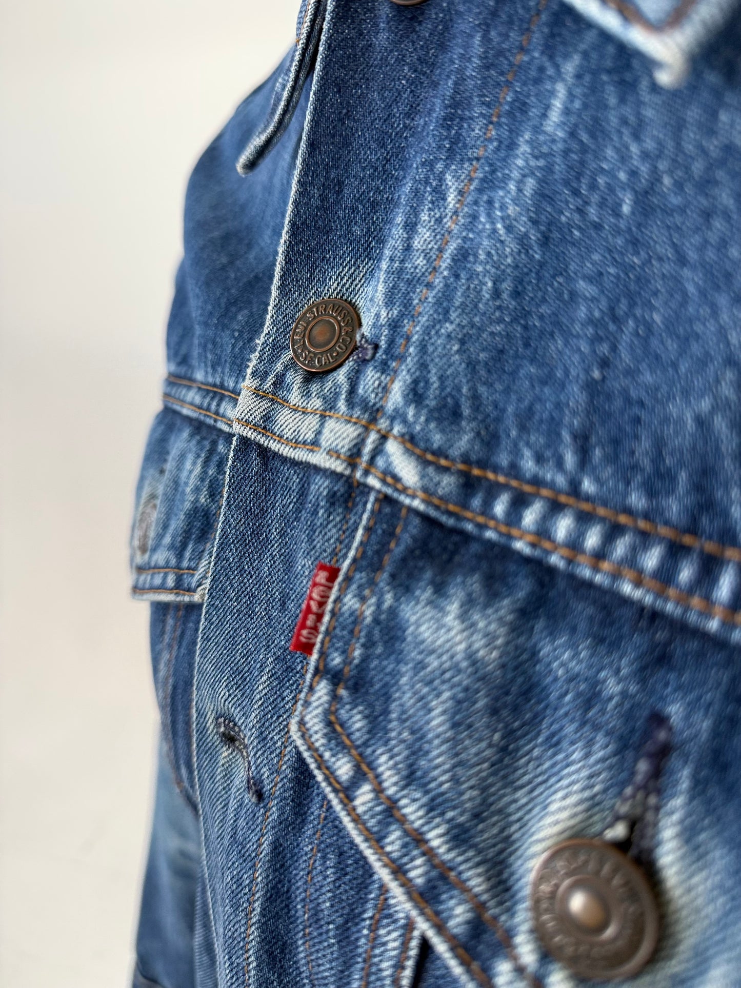 1970s Levi’s Type III denim trucker jacket Made in USA 38”