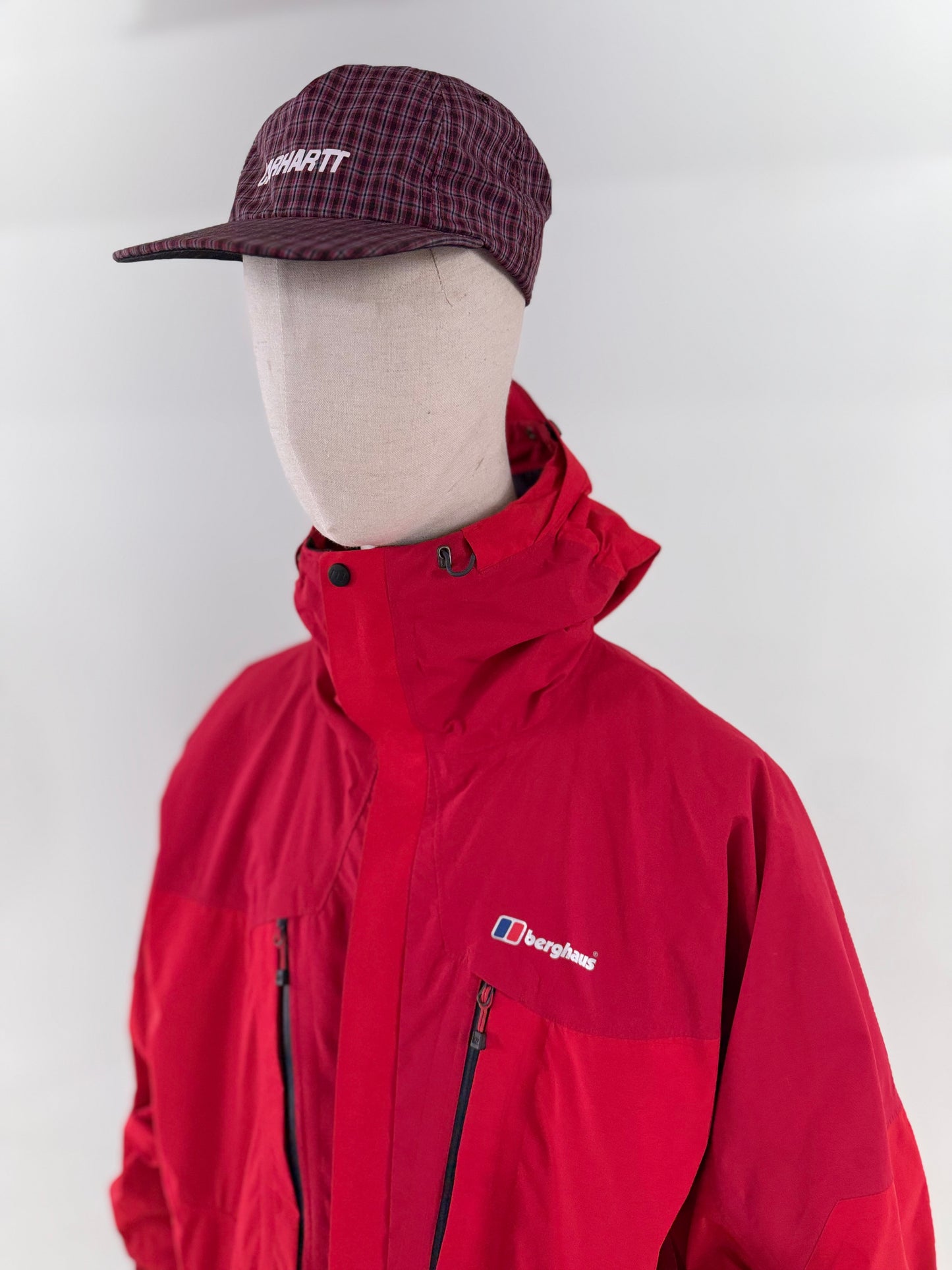 2013 Berghaus Mera Peak dual layer goretex mountain parka (XXL)