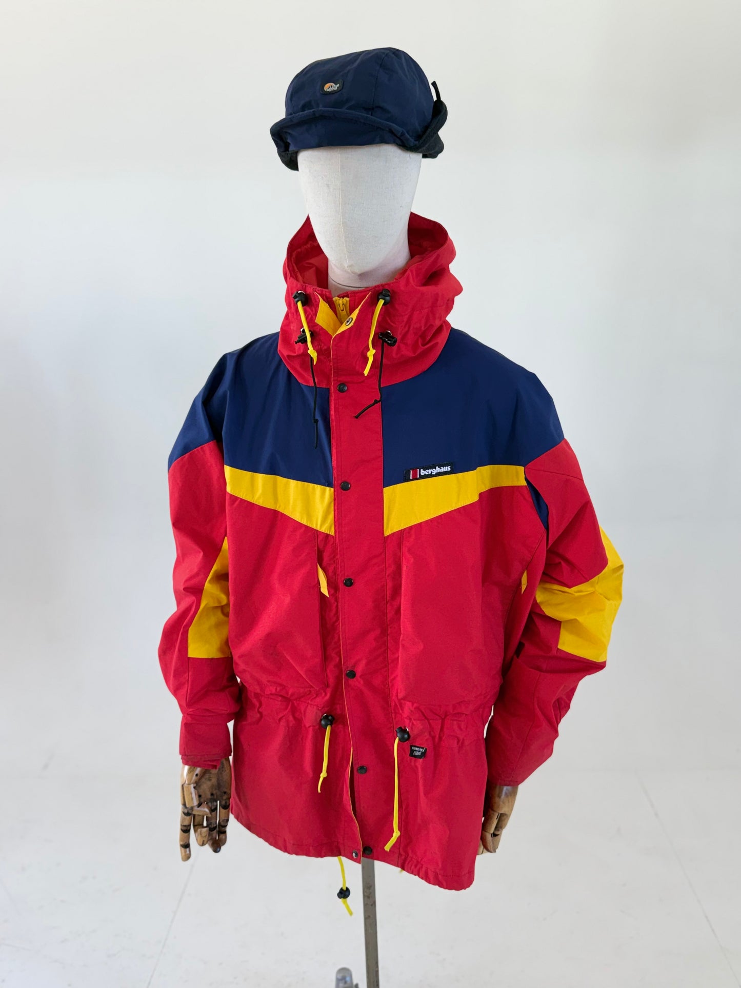 Vintage Lowe Alpine Triple Point mountain cap (Large)