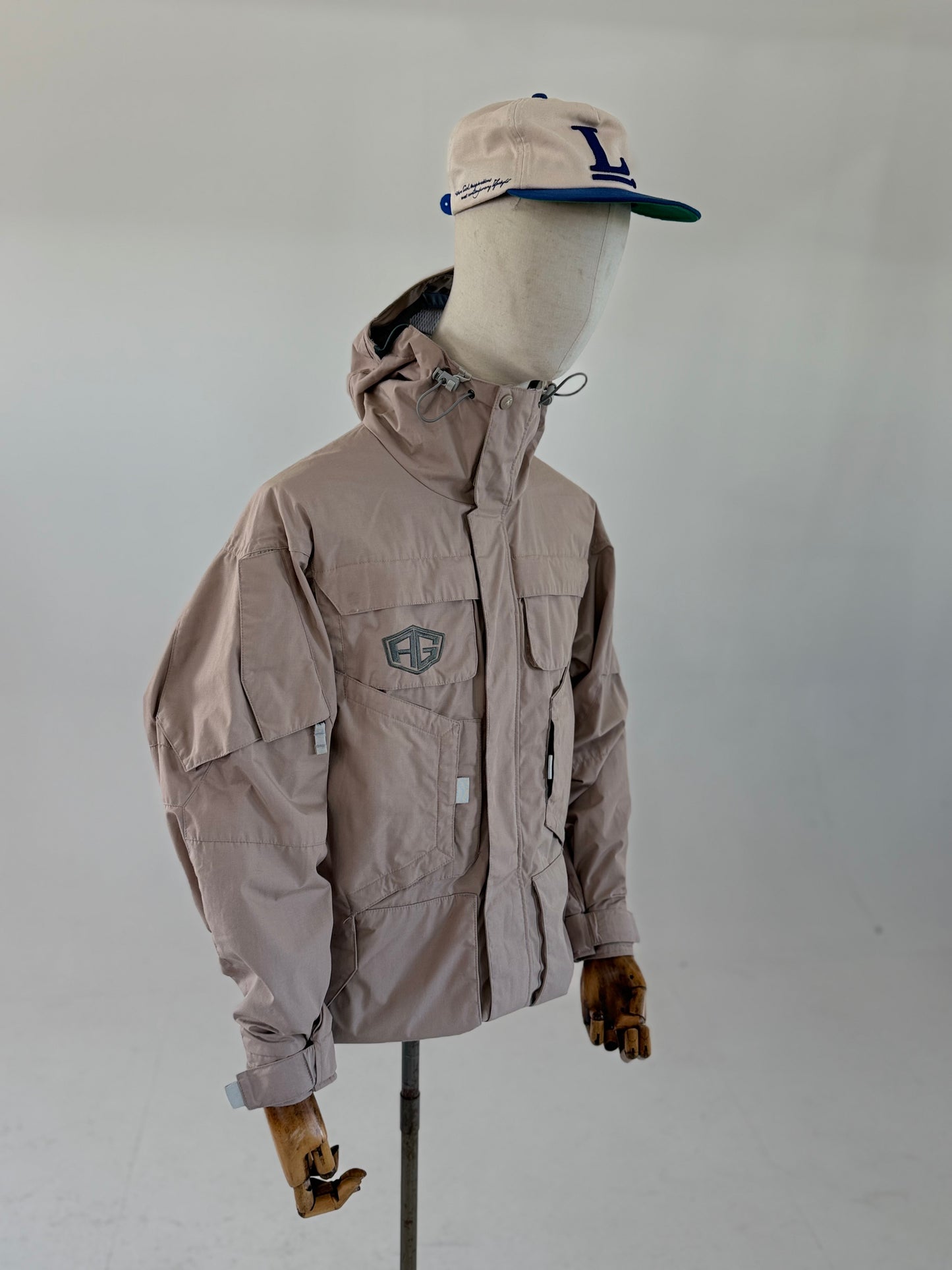 Rare 2002 Burton Analog hidden pocket snowboard jacket (S)