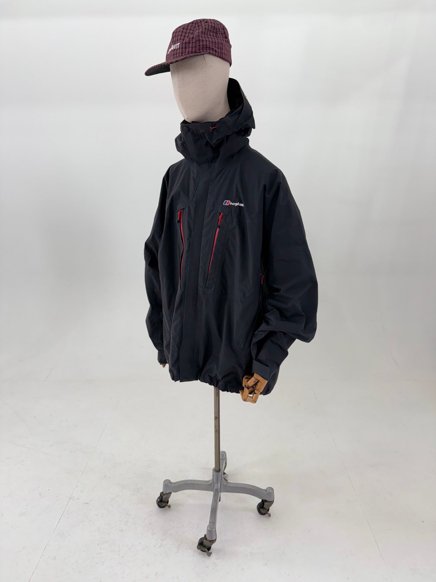 2013 Berghaus Mera Peak dual layer goretex mountain parka XXL