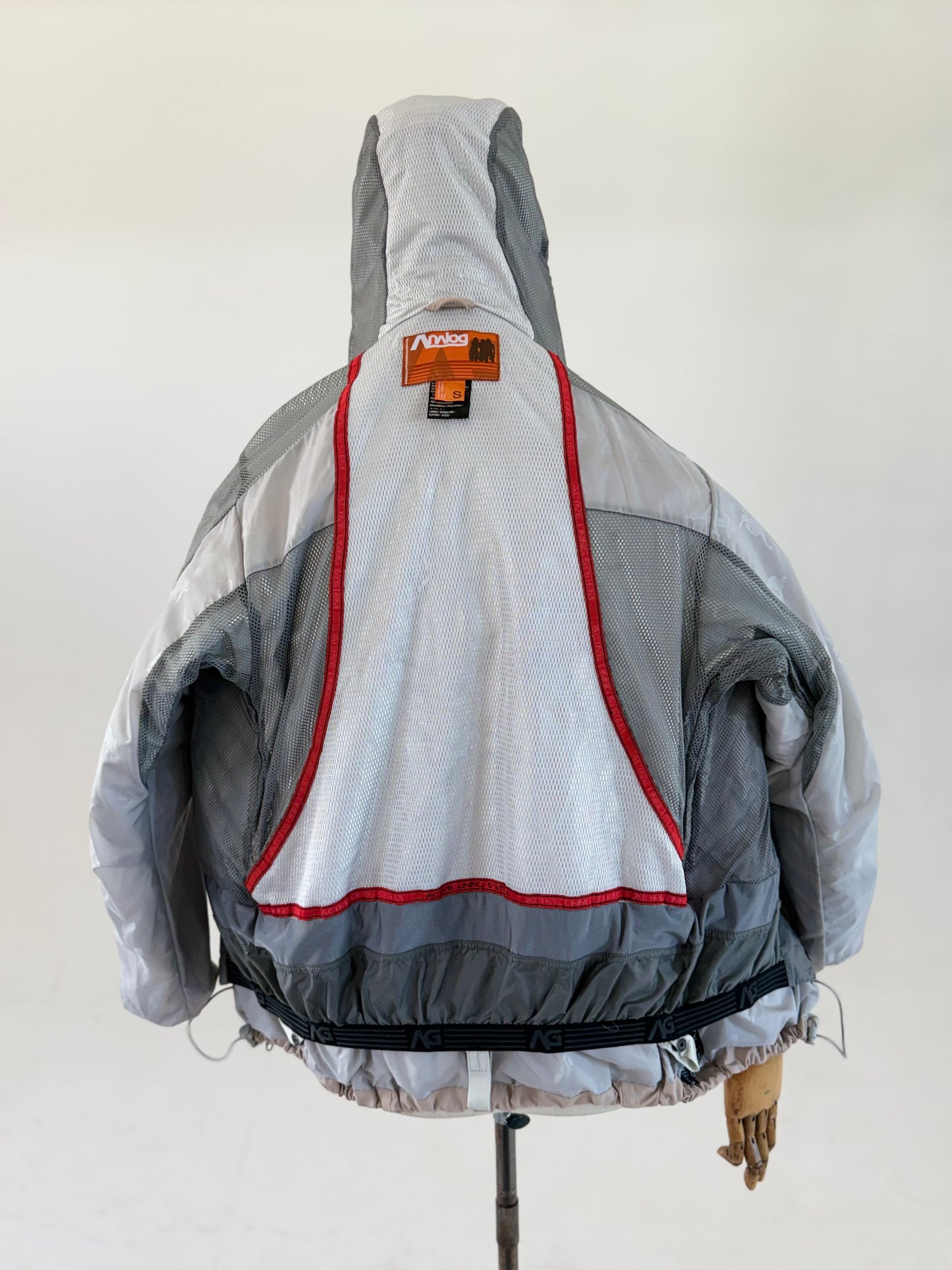 Rare 2002 Burton Analog hidden pocket snowboard jacket (S)