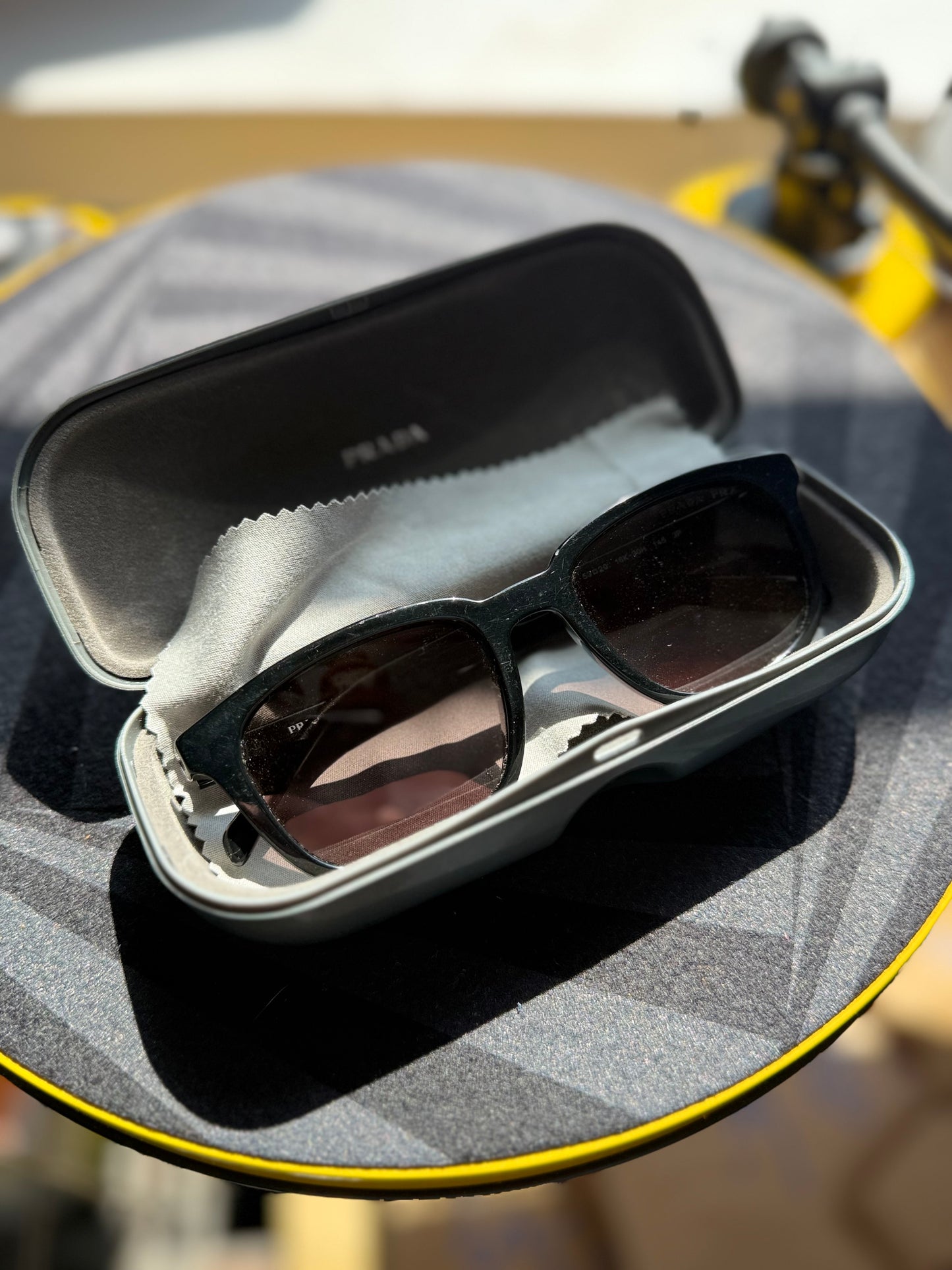Prada PR A21 53/20 16k-30H 145 3P Prada Sport Sunglasses