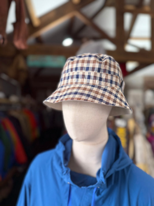 Aquascutum London house check reversible bucket hat