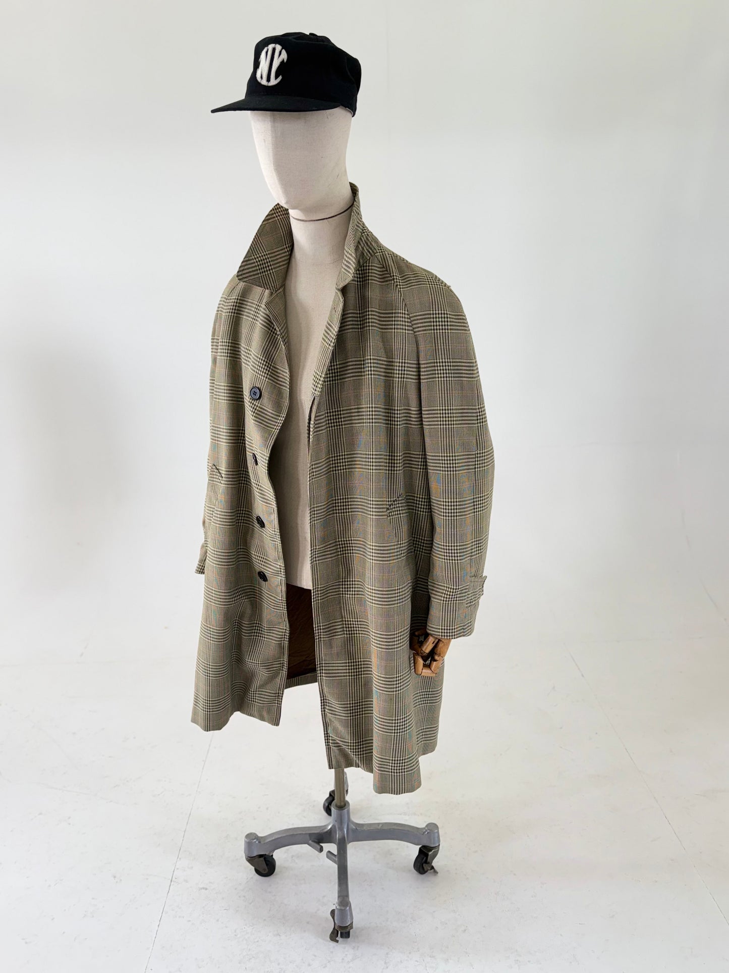 70s Aquascutum checked trench coat - 40”