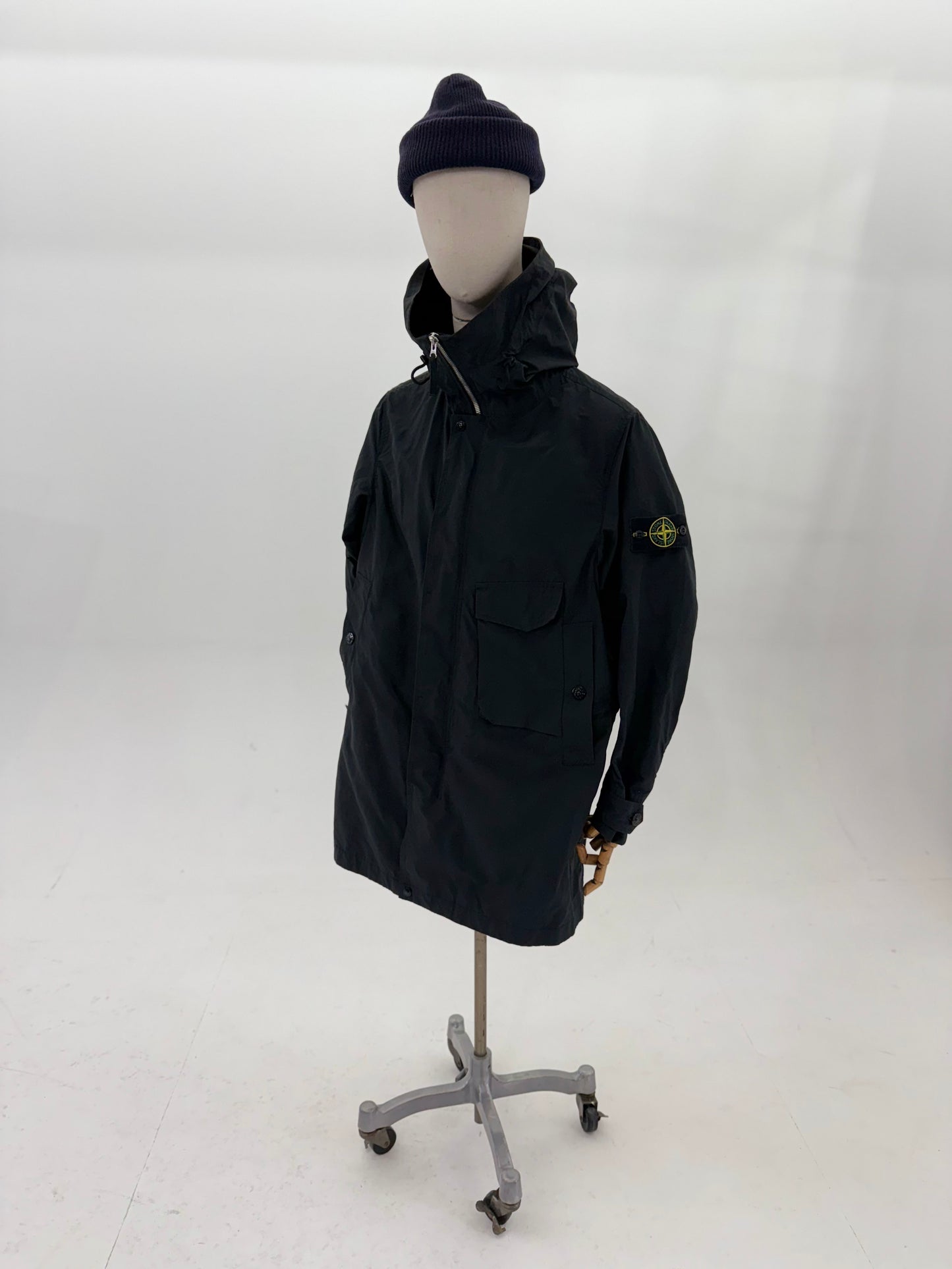 2021 Stone Island Micro Reps parka (Large)