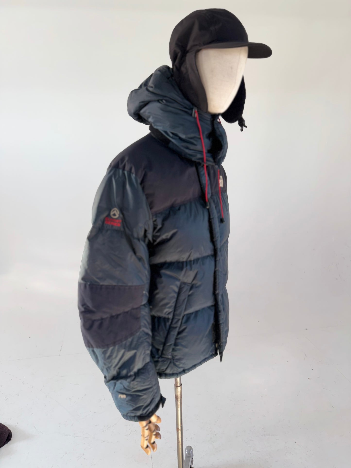 The North Face Summit Series windstopper 700 Goose down puffer jacket (M) 1