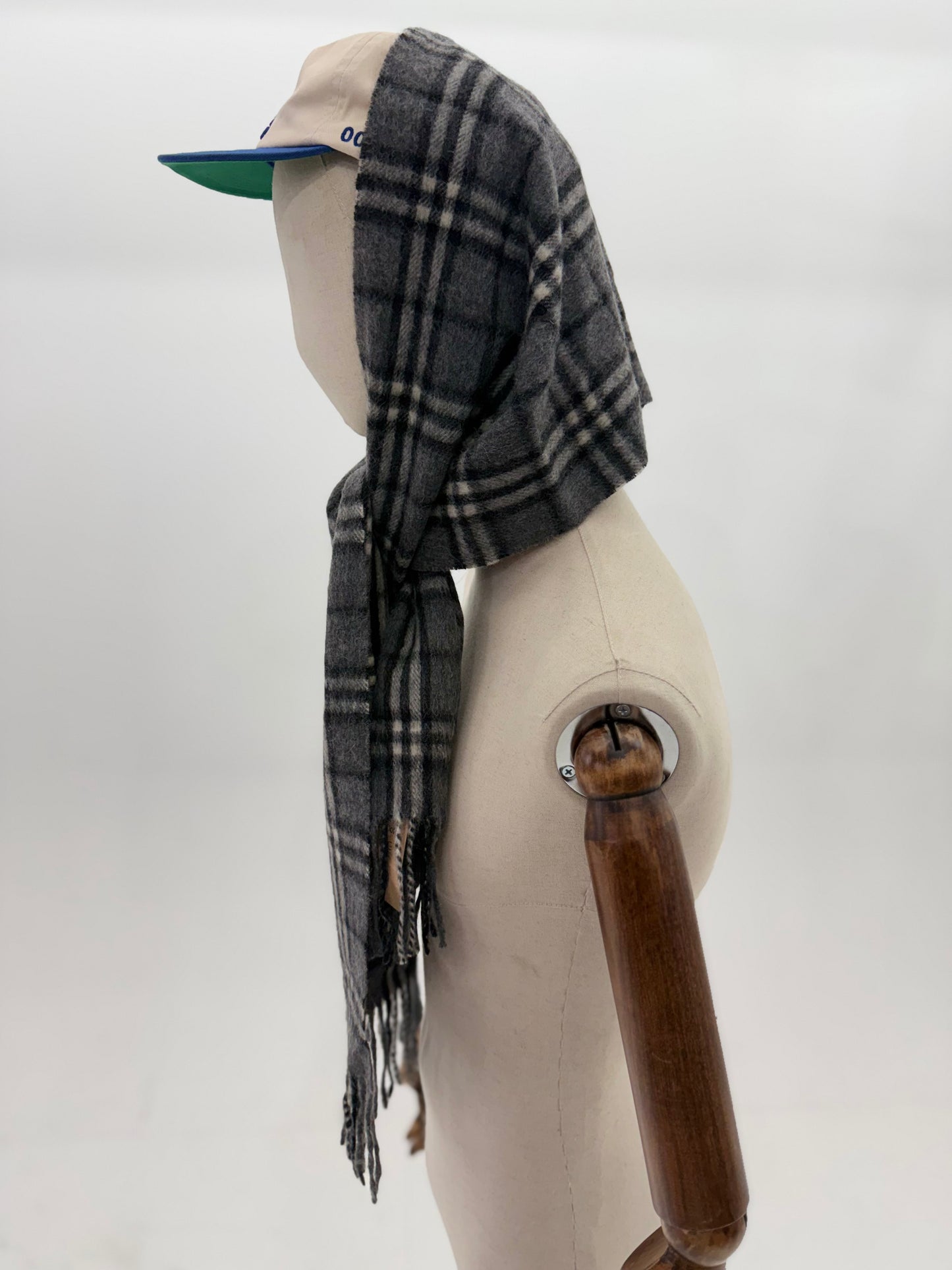 80s Burberrys of London Cashmere nova check scarf