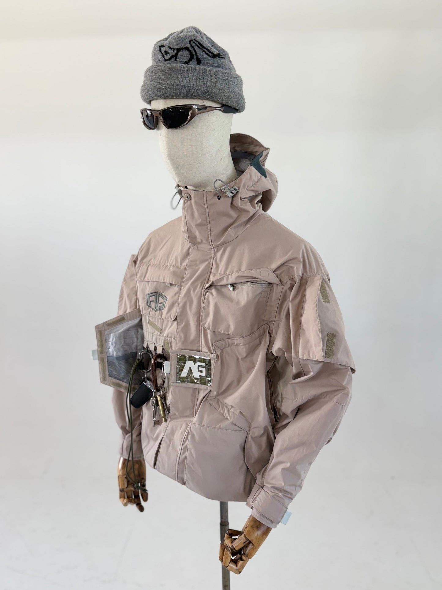 Rare 2002 Burton Analog hidden pocket snowboard jacket (S)