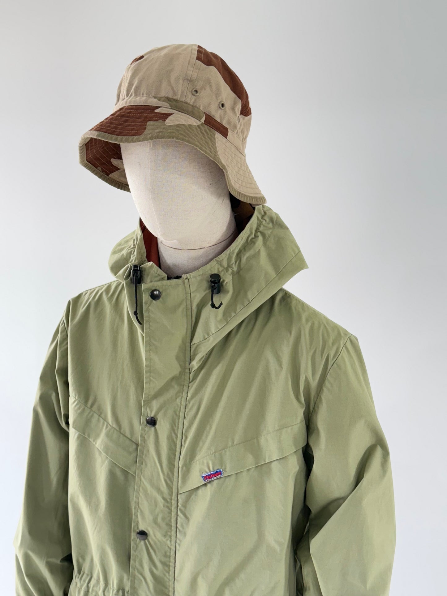 Early Rohan walking jacket (M)