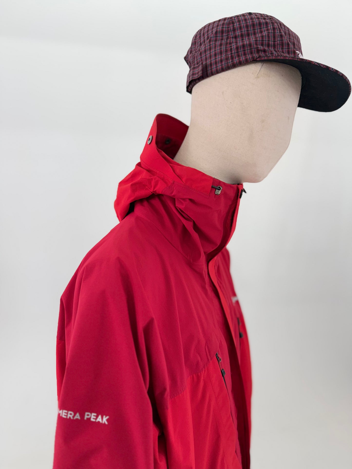 2013 Berghaus Mera Peak dual layer goretex mountain parka (XXL)