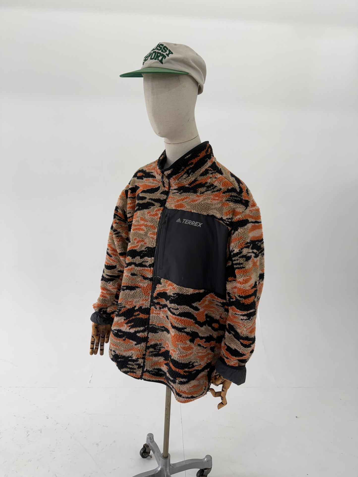 Adidas Terrex Reverse-able sherpa fleece jacket (XXL)