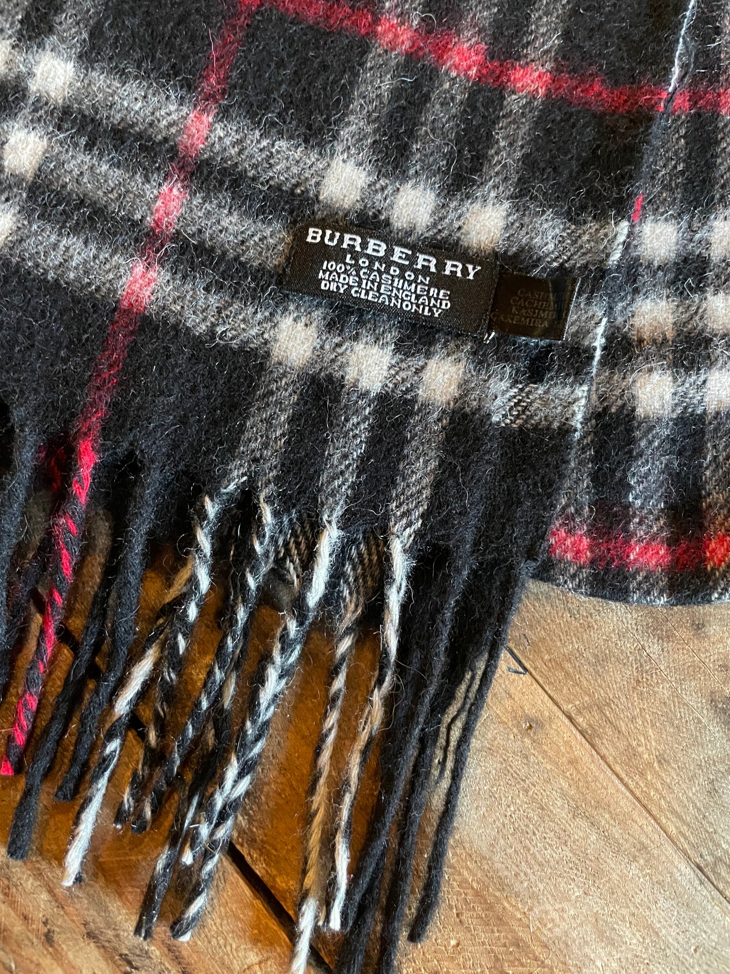 00s Burberry London Cashmere nova check scarf