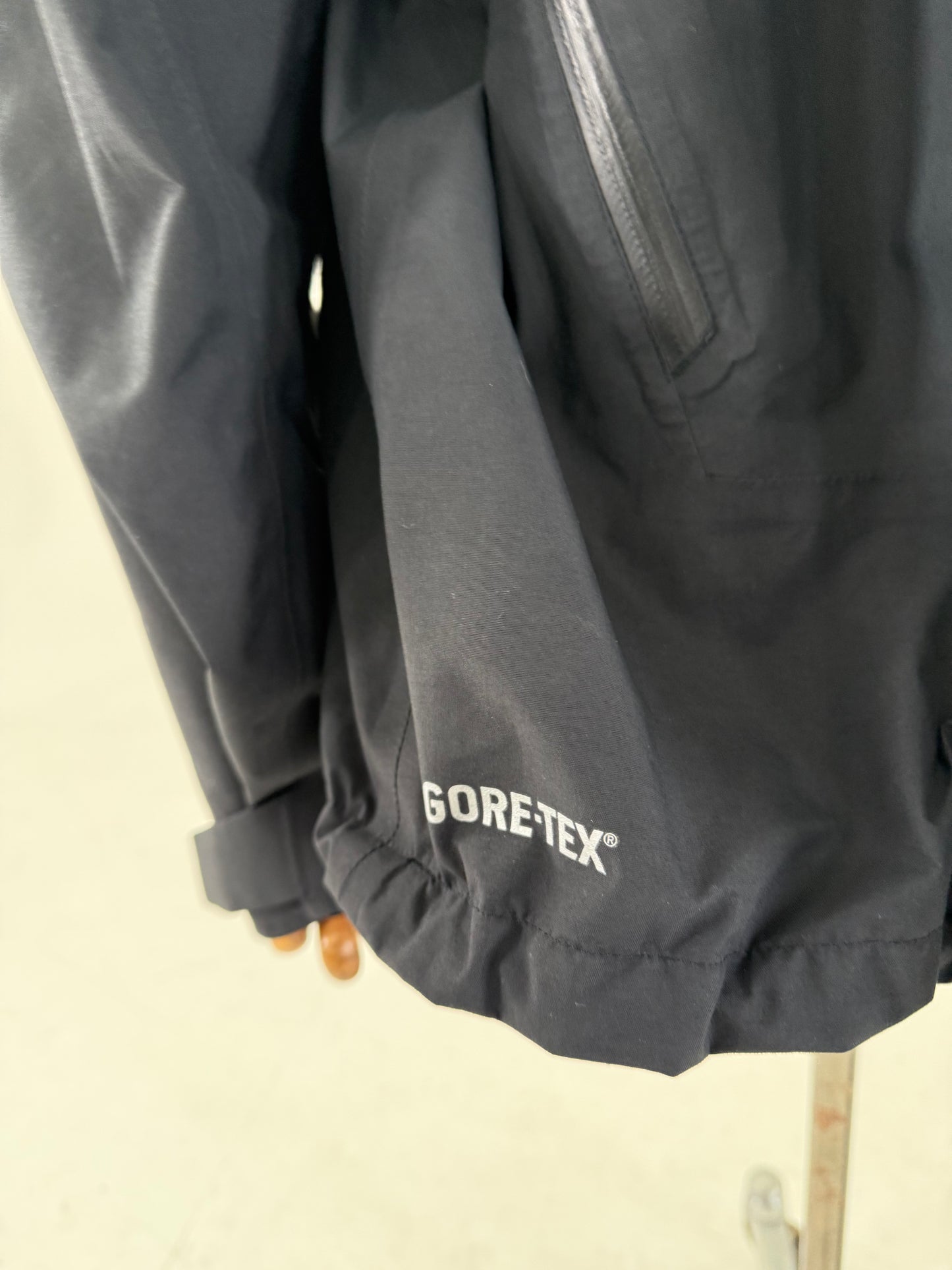 2013 Berghaus Mera Peak dual layer goretex mountain parka XXL