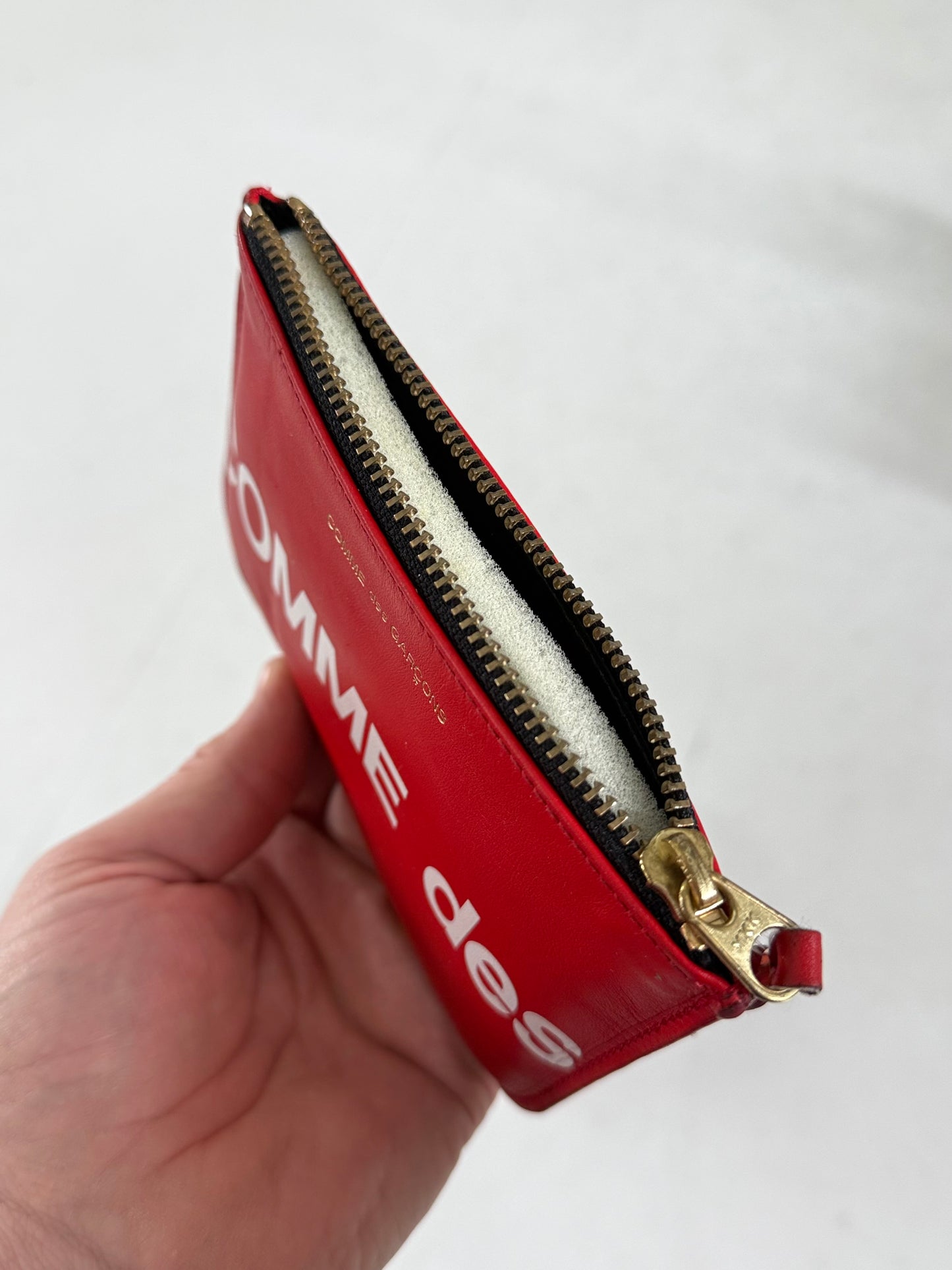 CDG Huge Logo Wallet Zip Pouch Red SA8100HL wallet