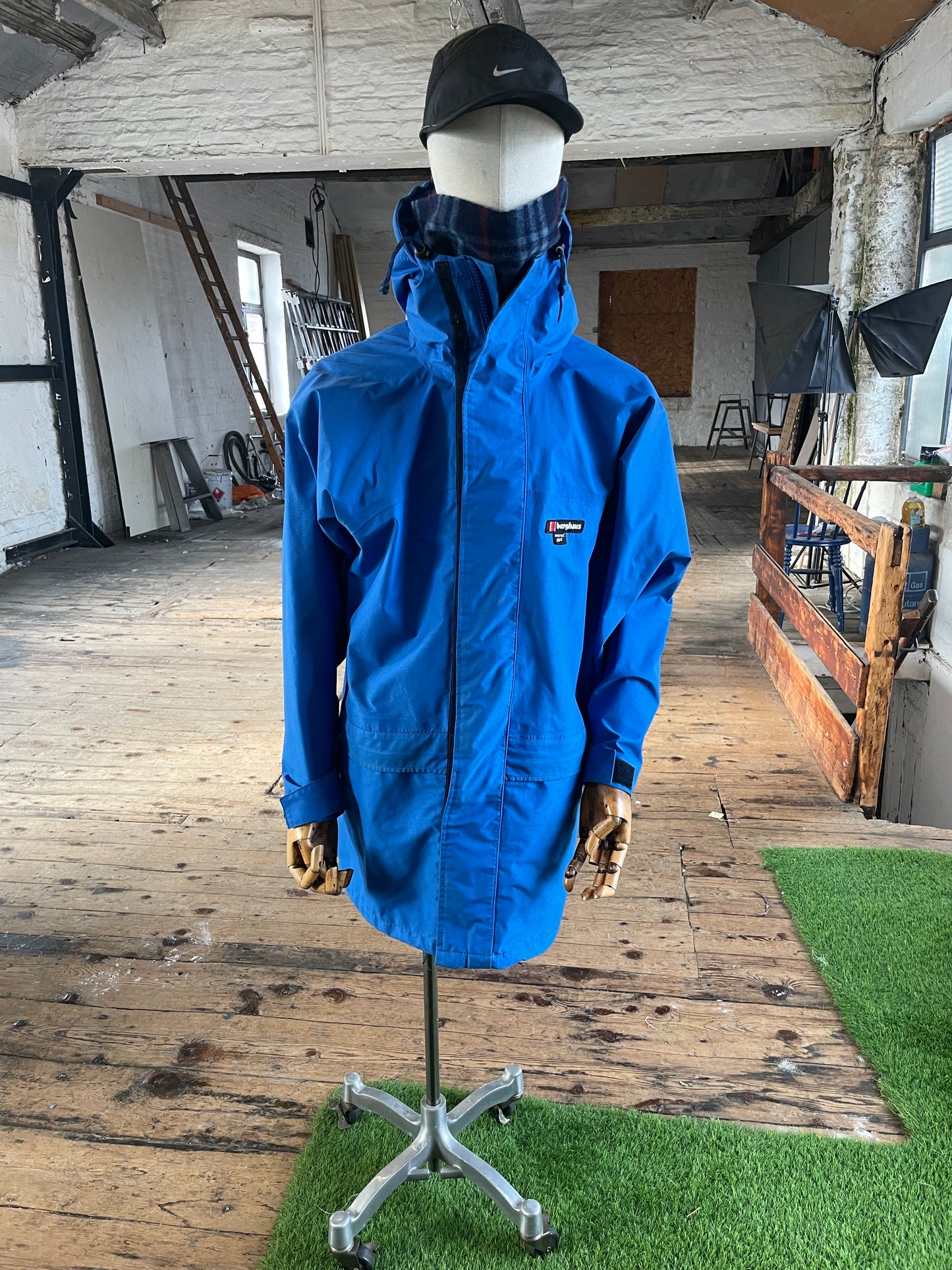 1980s Berghaus Mistral Goretex (M)