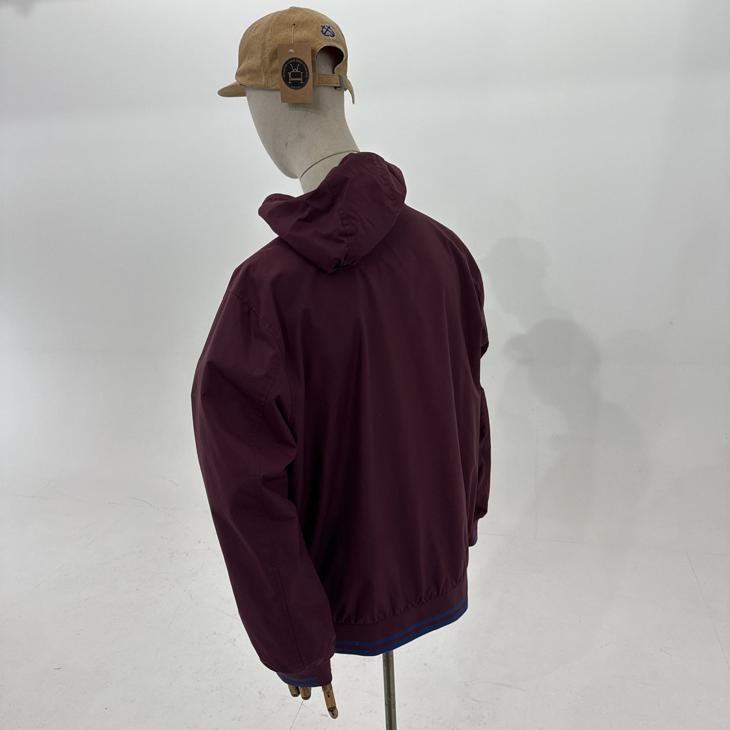 Fred Perry windbreaker jacket (XL)