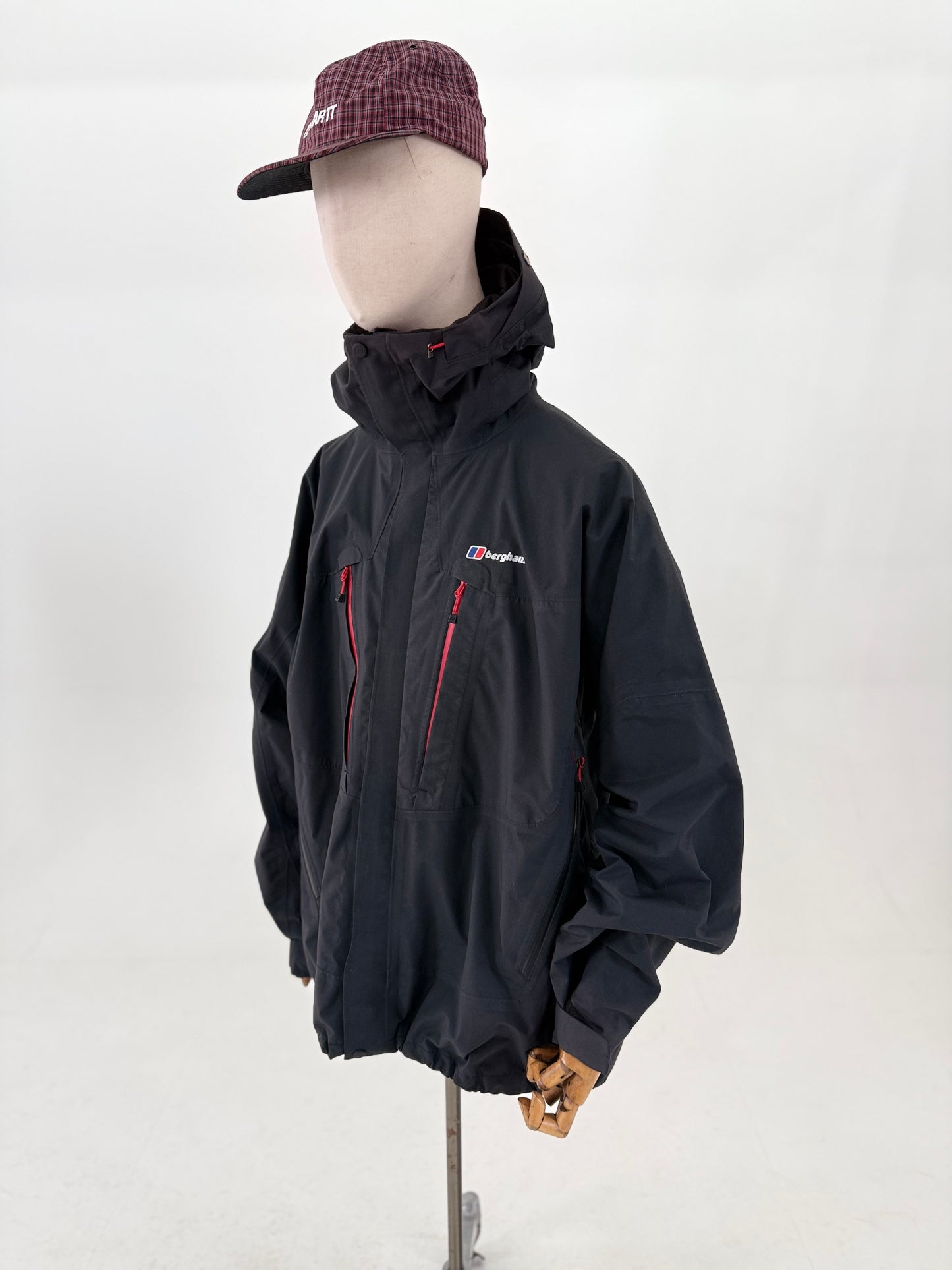 2013 Berghaus Mera Peak dual layer goretex mountain parka XXL
