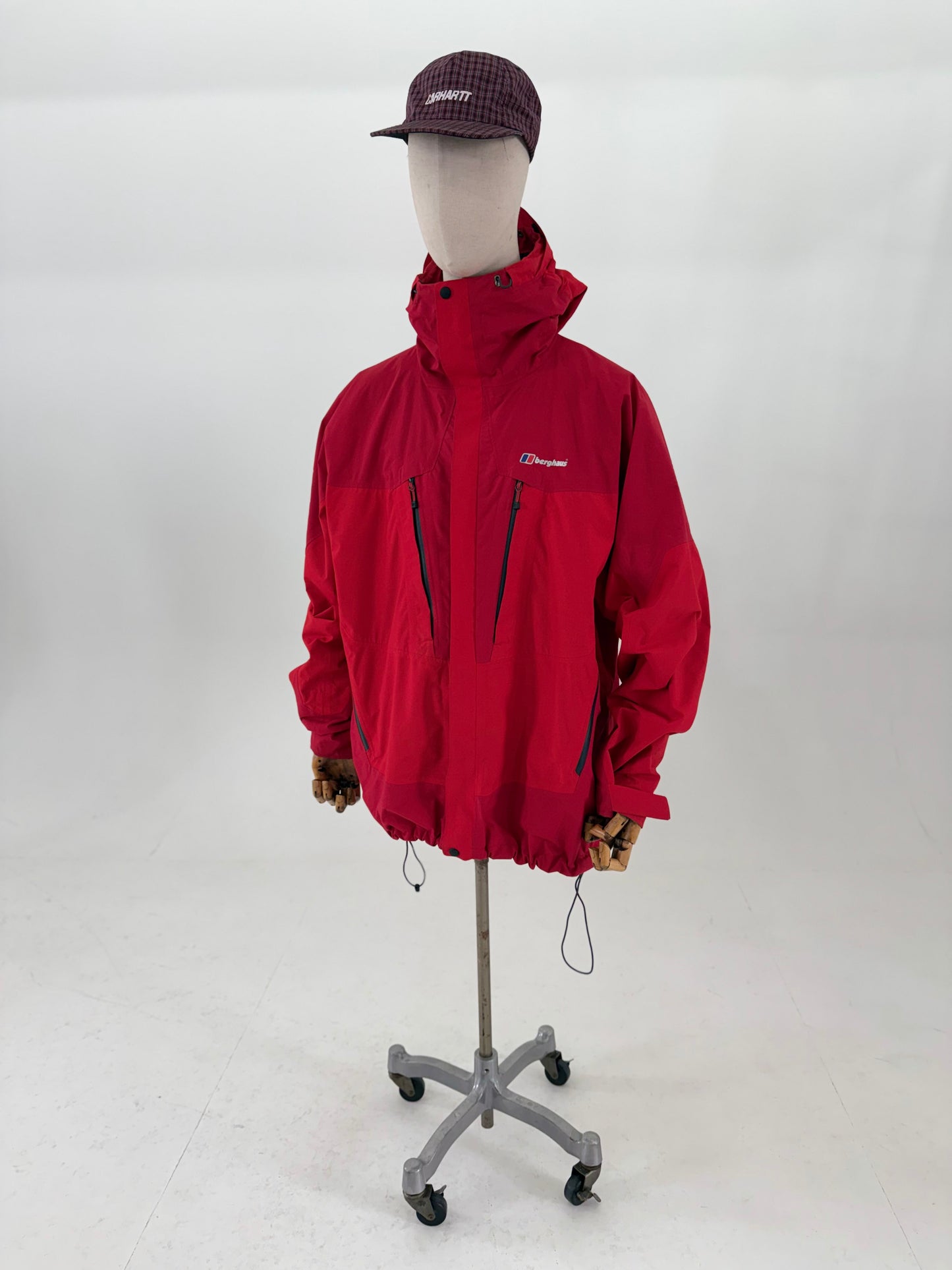 2013 Berghaus Mera Peak dual layer goretex mountain parka (XXL)
