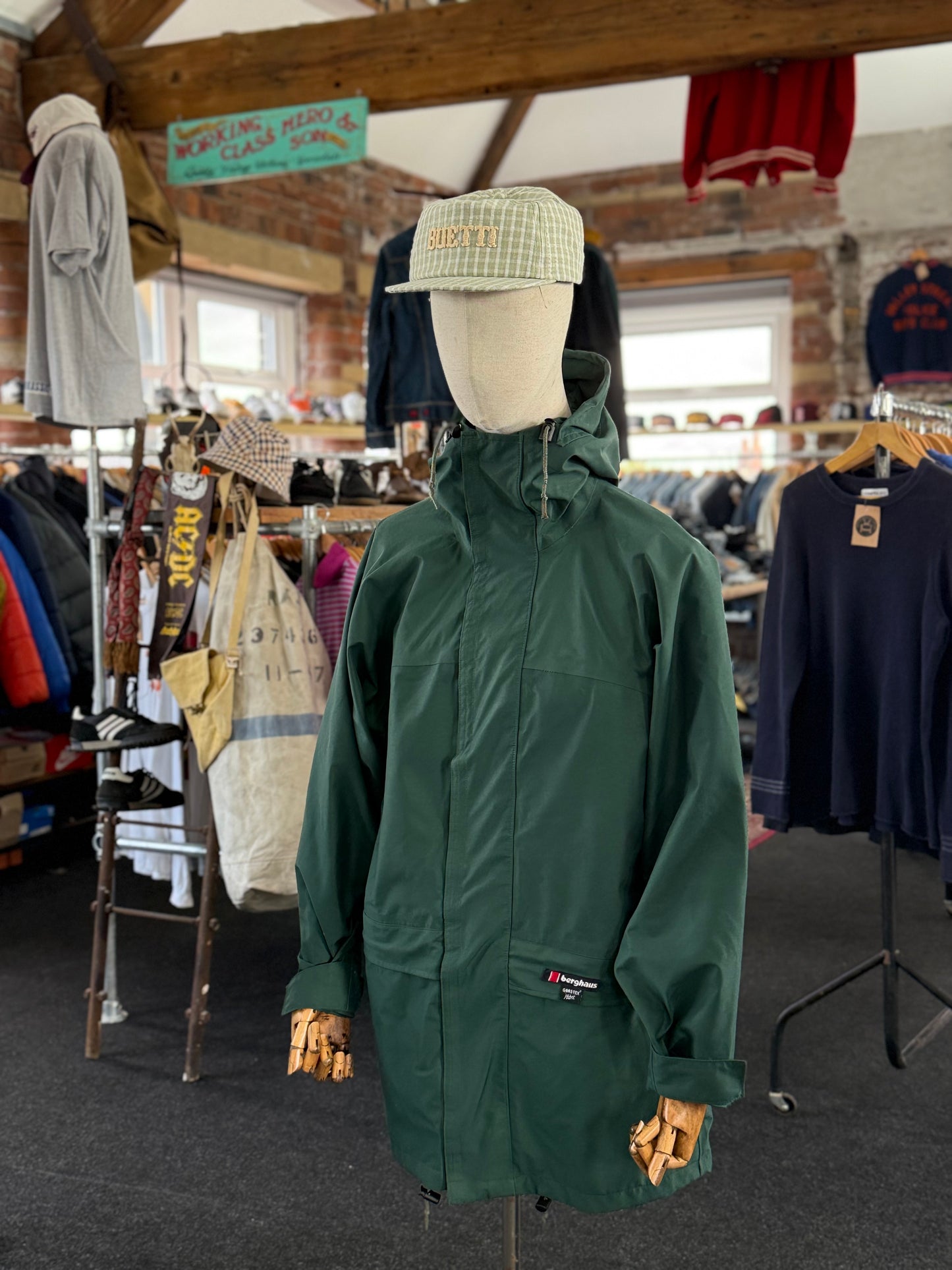 1980s Berghaus Mistral Goretex (M)