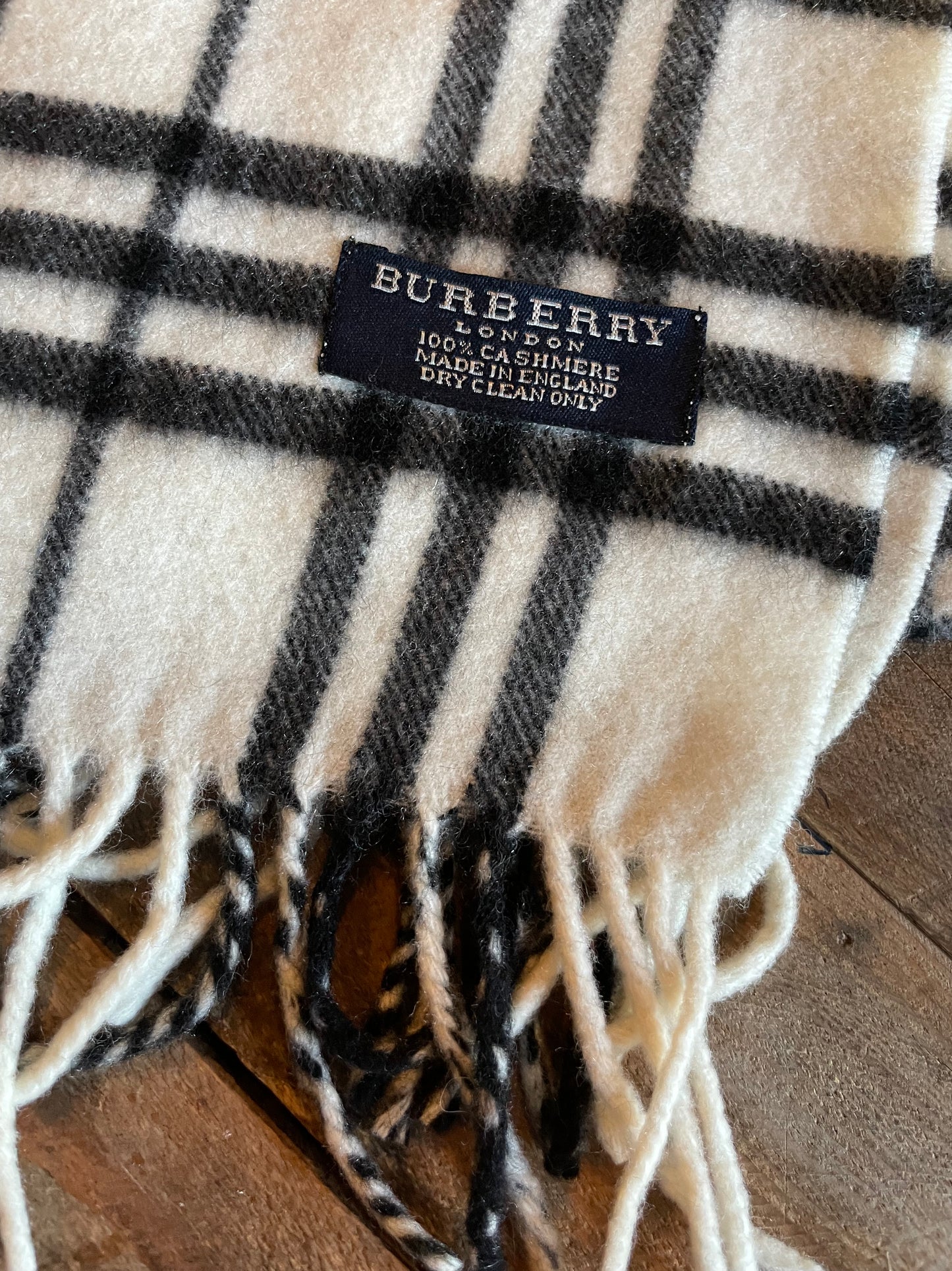 00s Burberry London cashmere nova check scarf