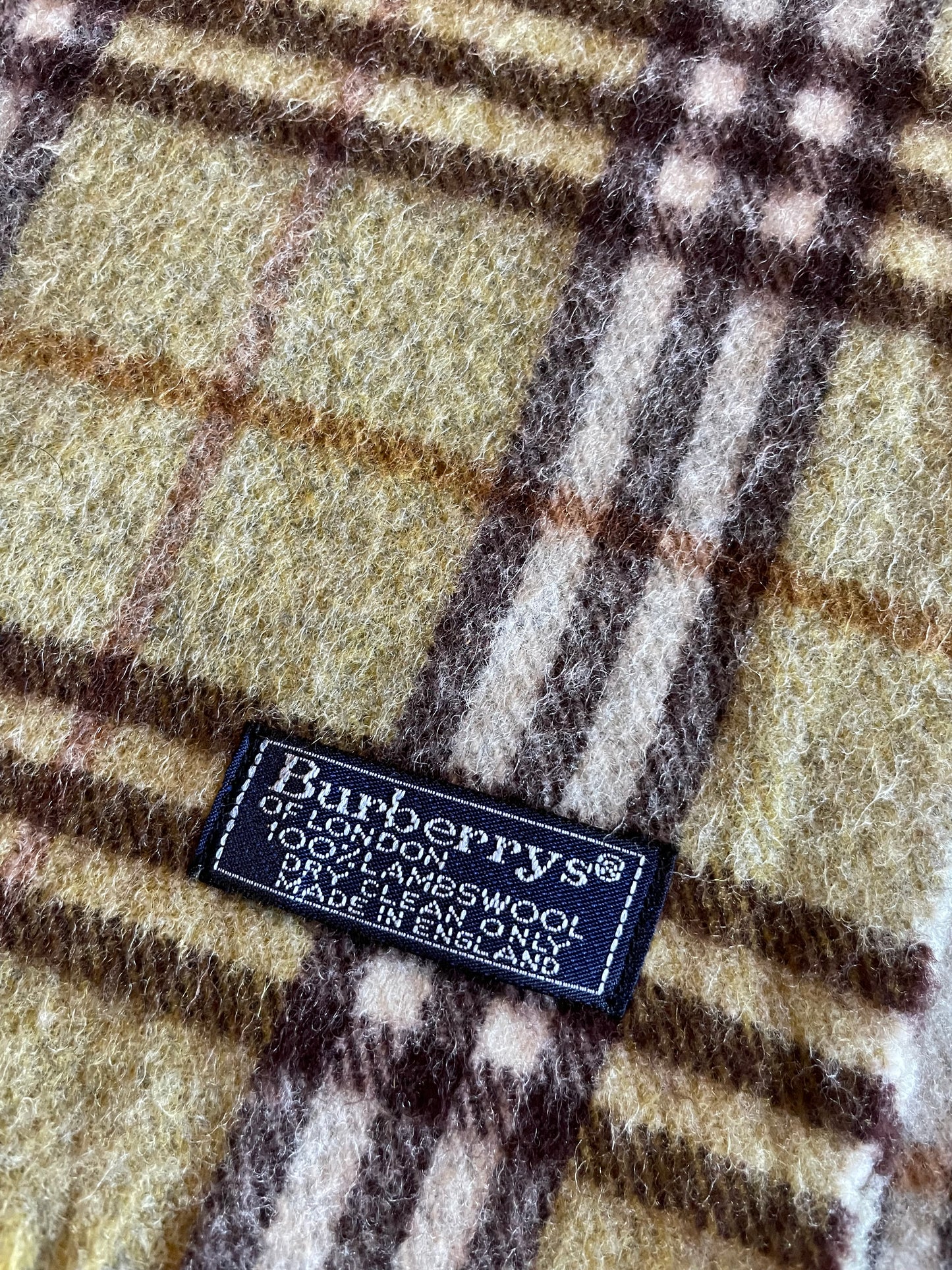 80s Burberrys of London Lambswool nova check scarf