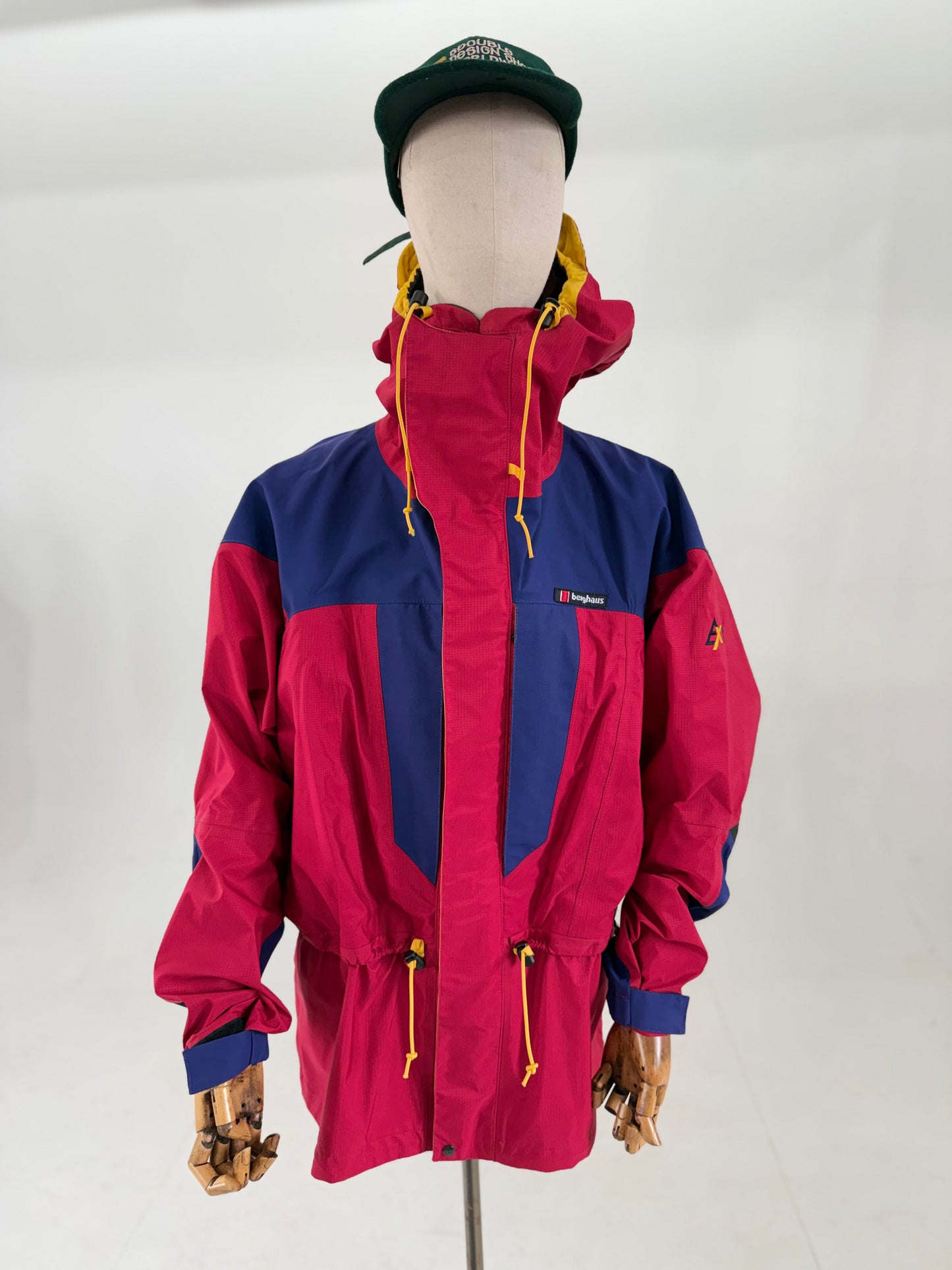 Vintage 1998 Berghaus Trango Extrem (XL)