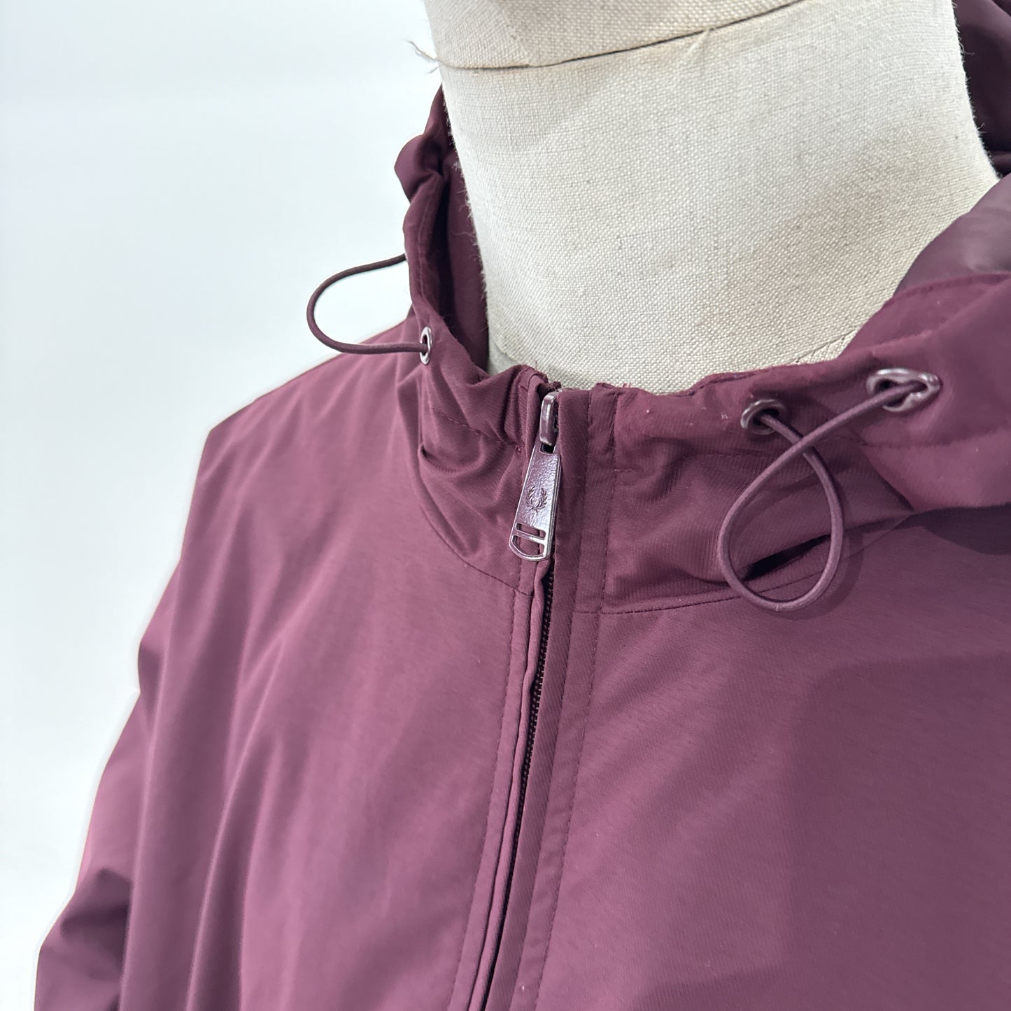 Fred Perry windbreaker jacket (XL)