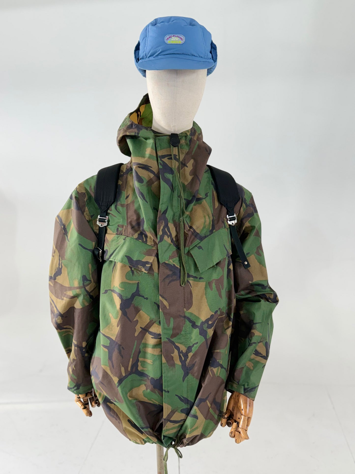 Vintage 80s Diadora down mountain cap (Medium)
