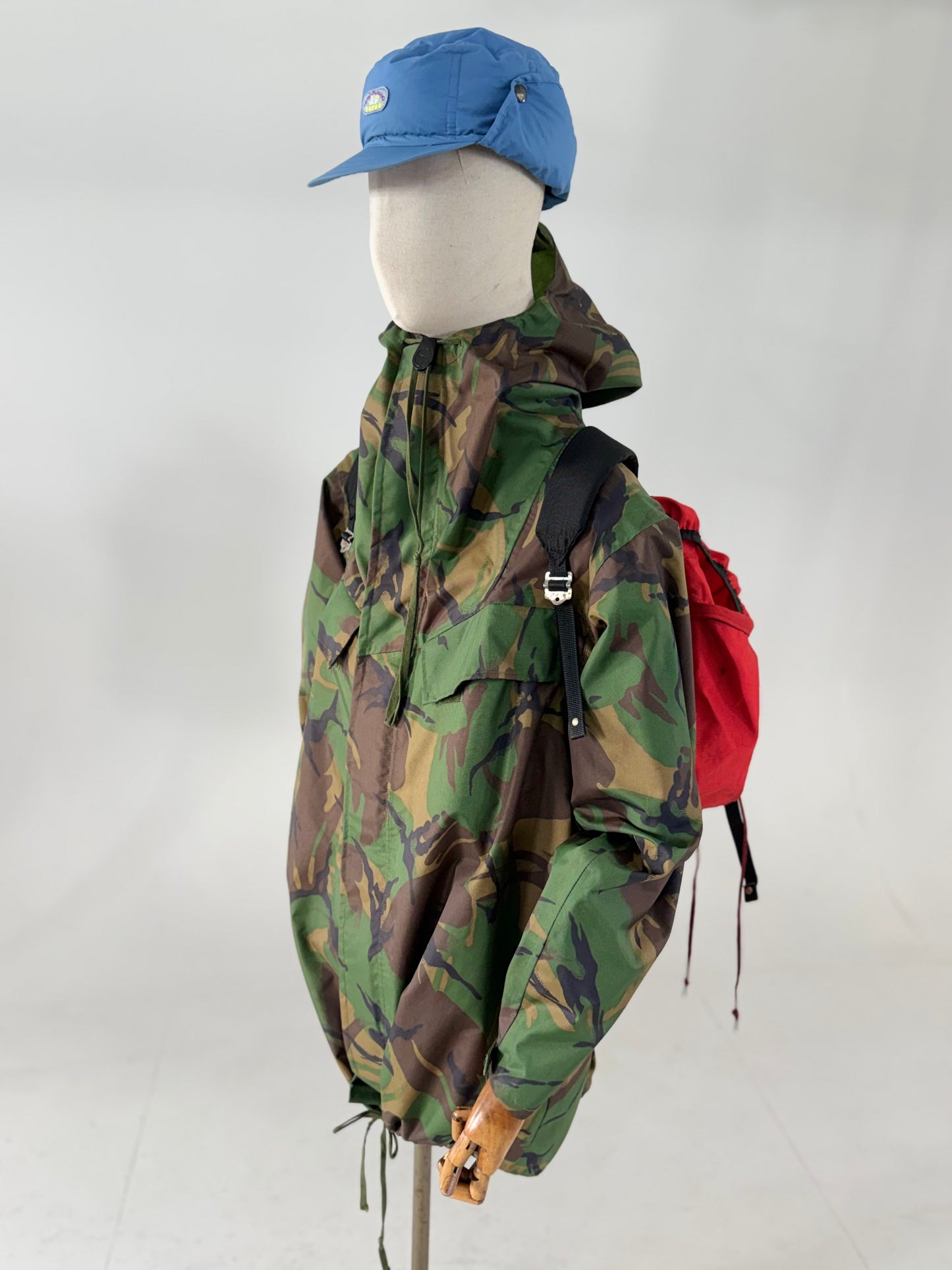 Vintage 80s Diadora down mountain cap (Medium)