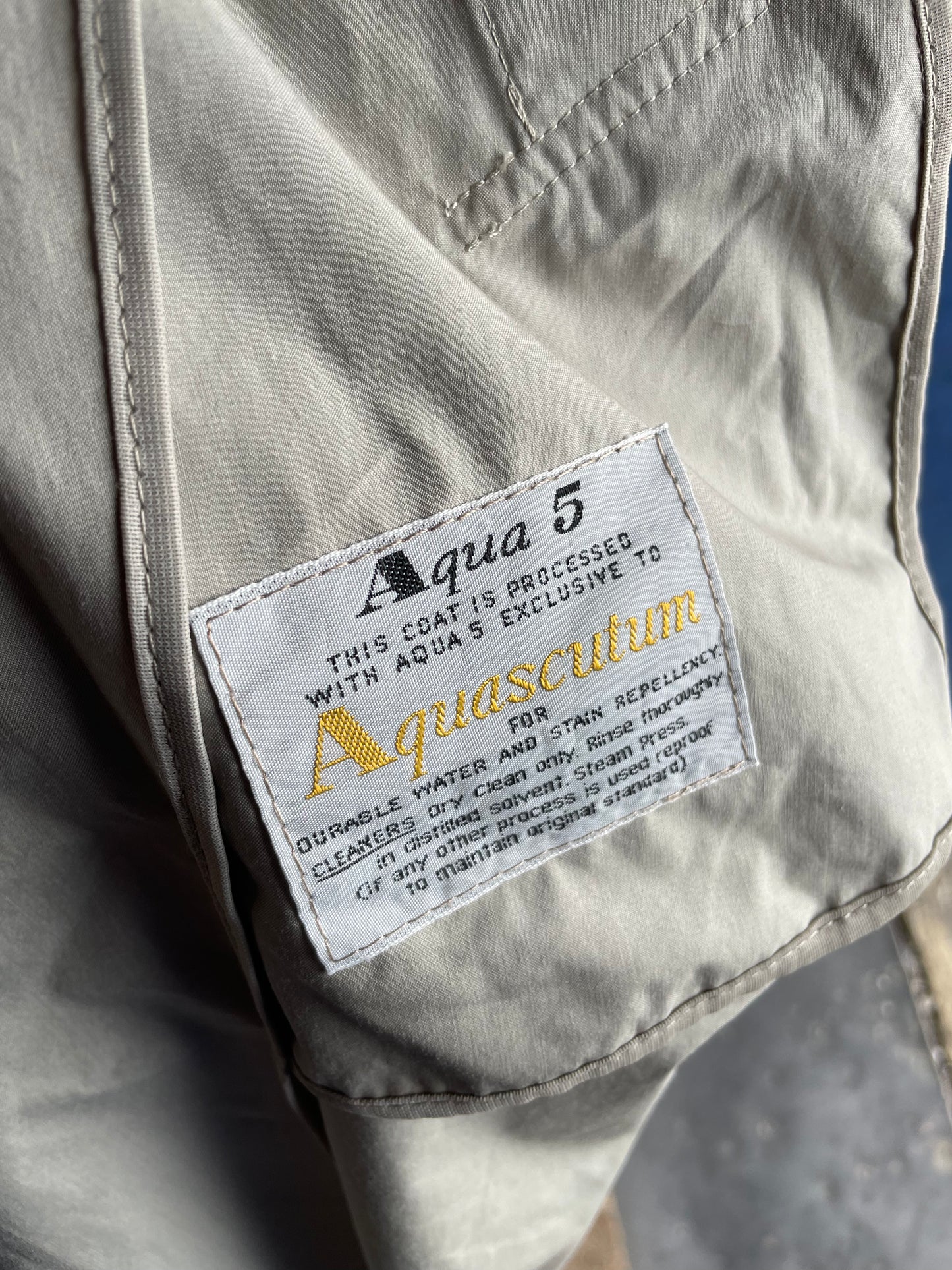 1980’s Aquascutum Aqua5 Trench coat (42” Reg)