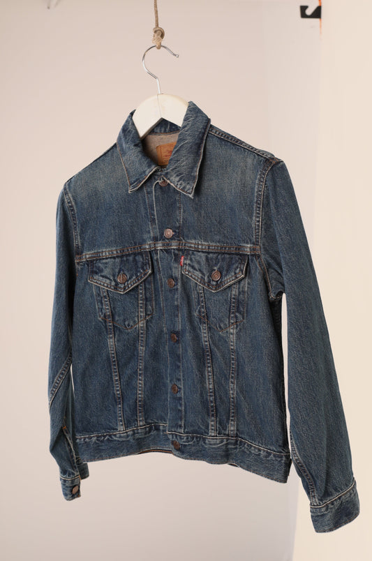 90s Levi's type 3 denim trucker jacket 36" Made in USA